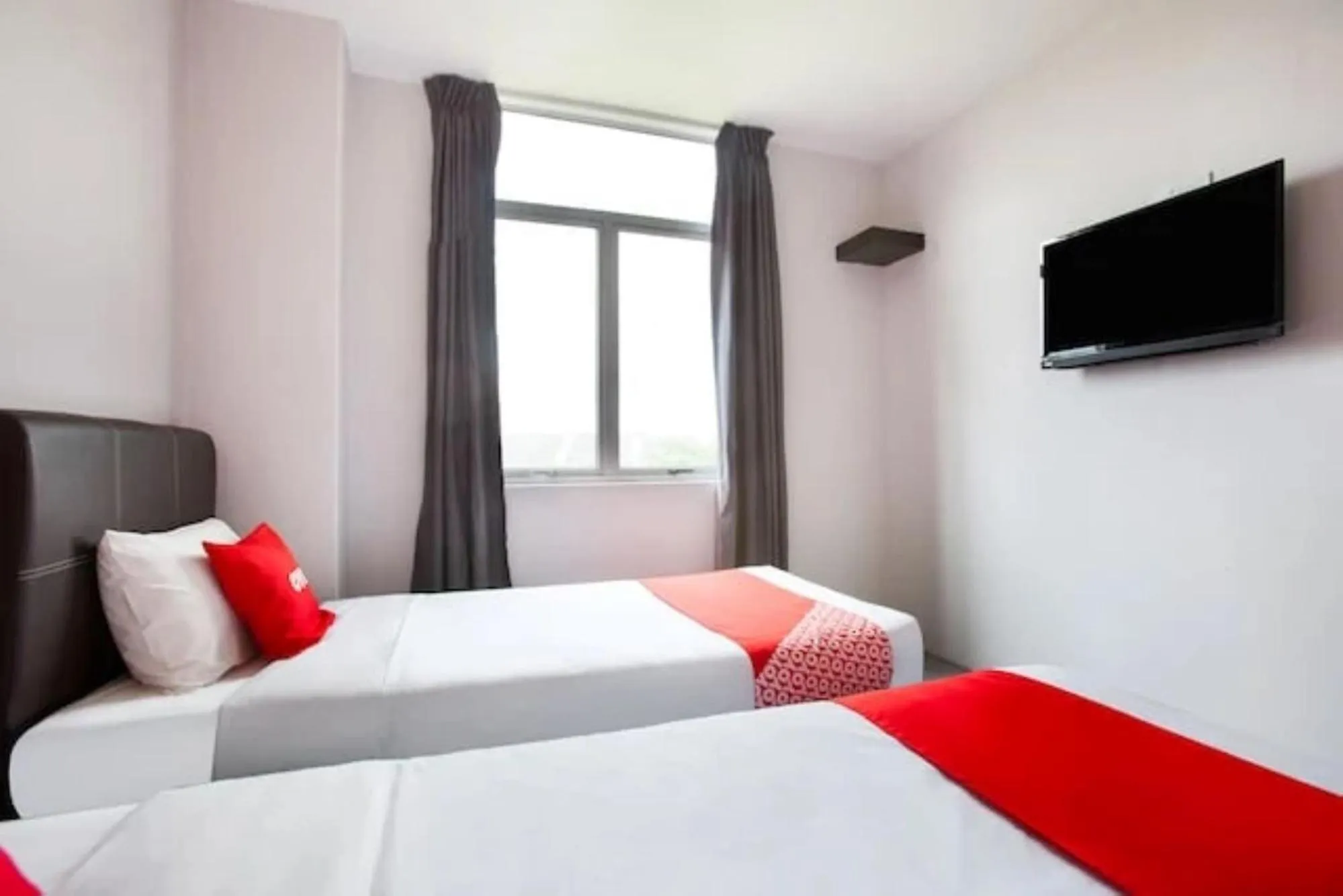 Twin Room - single occupancy in 988 Hotel