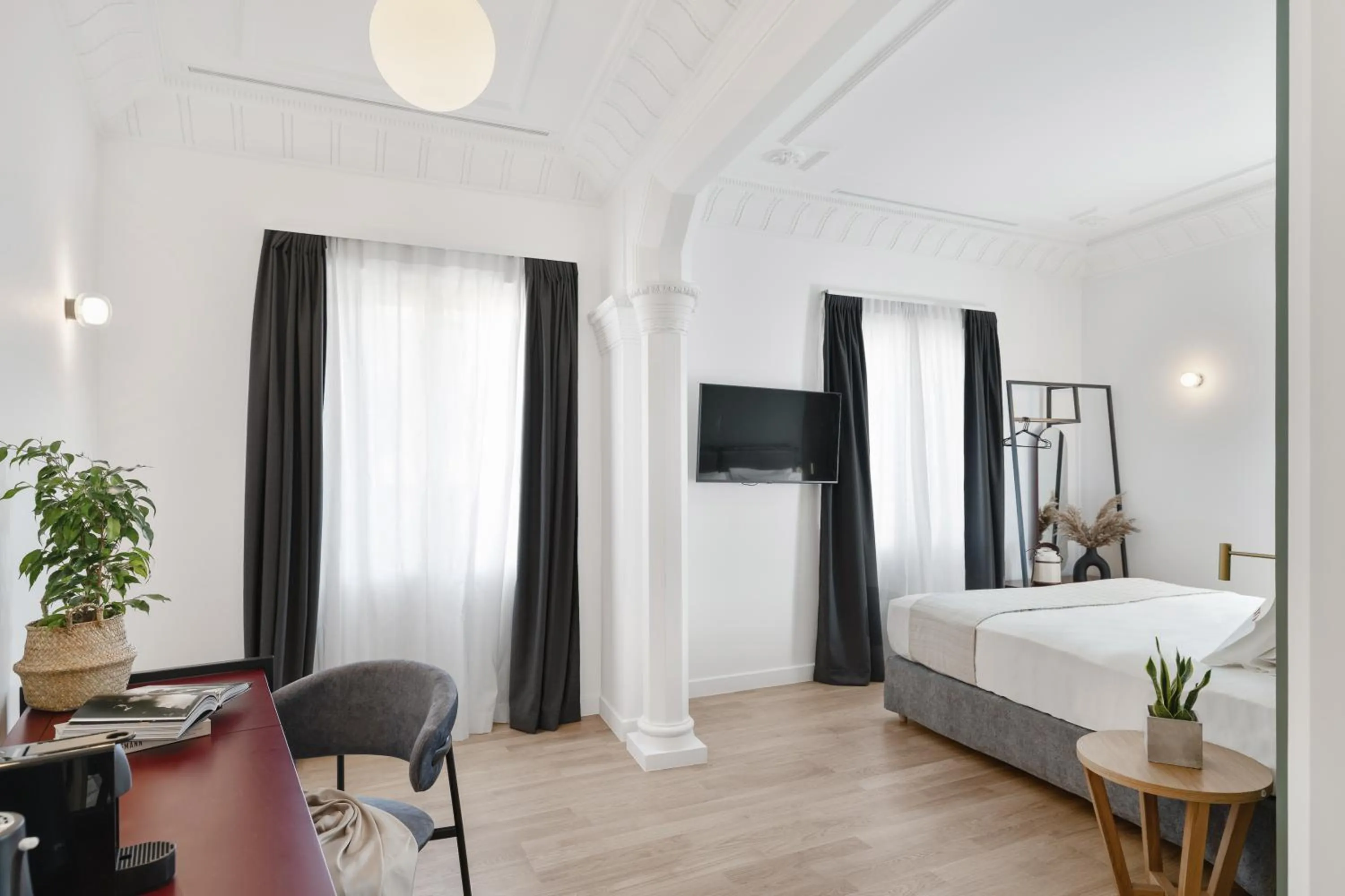 Suite with Balcony in Morus Acropolis Boutique Hotel