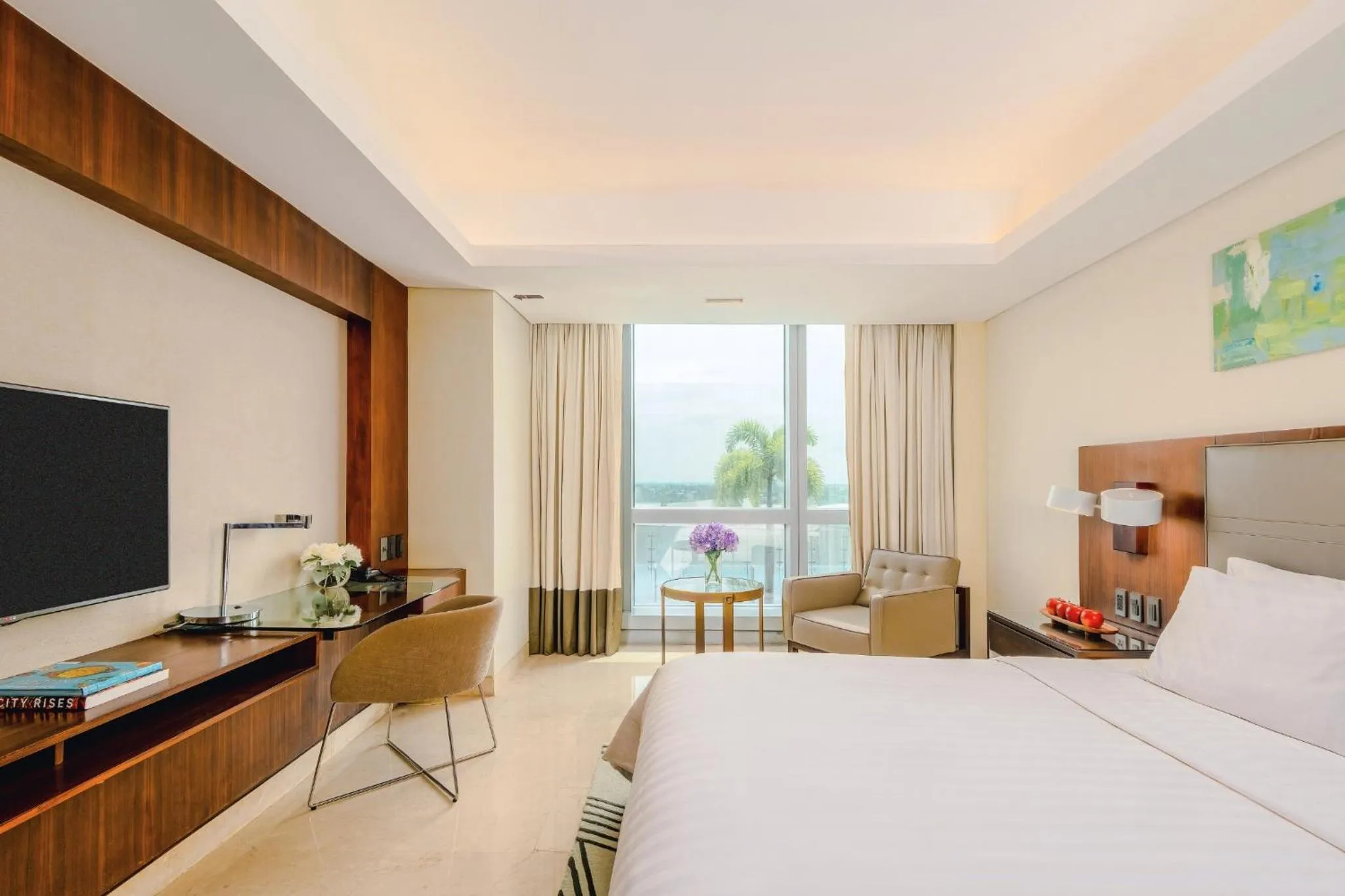 Deluxe King Pool View in Richmonde Hotel Iloilo