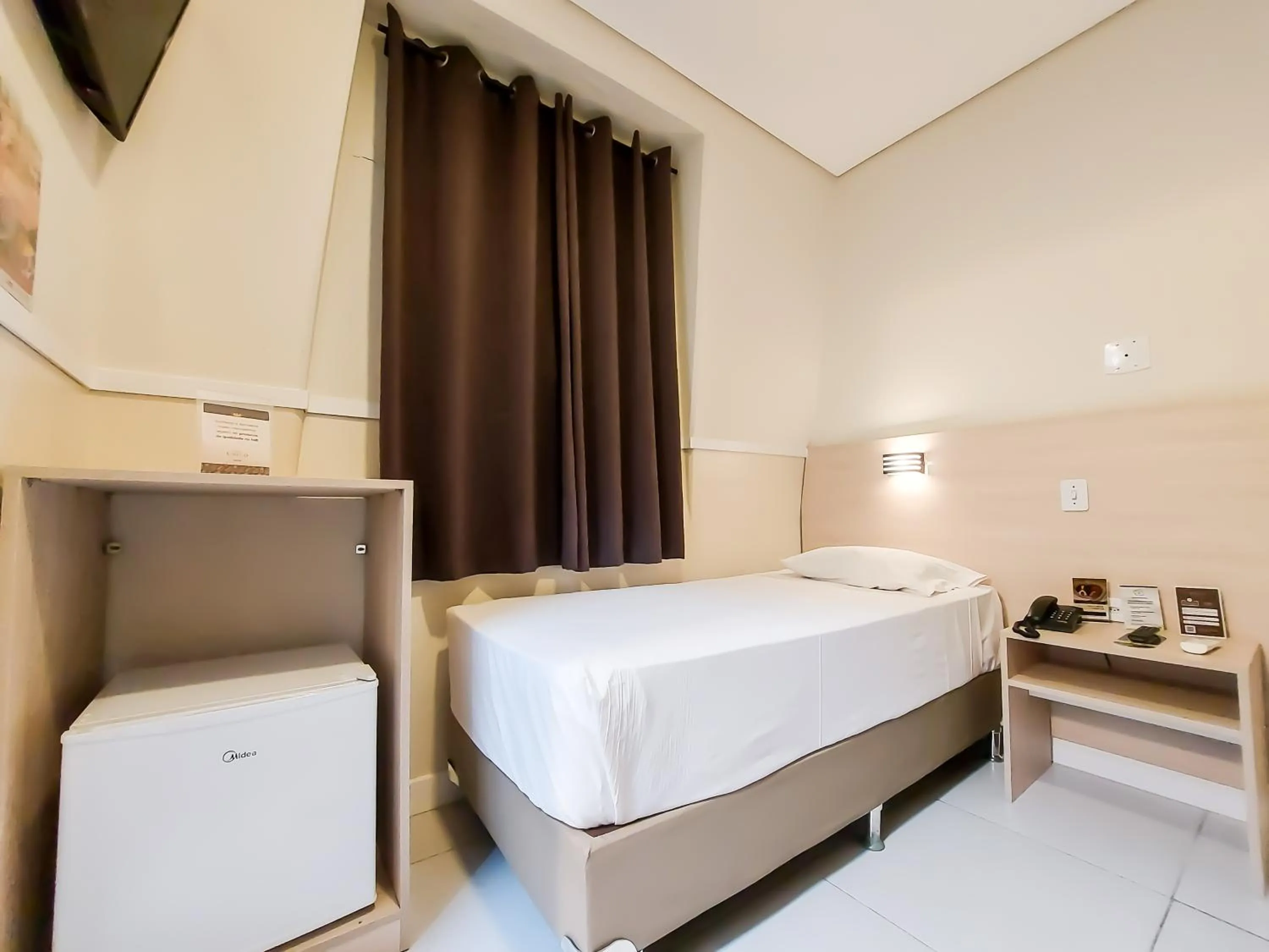 Budget Single Room in Hotel Itamarati Centro-República