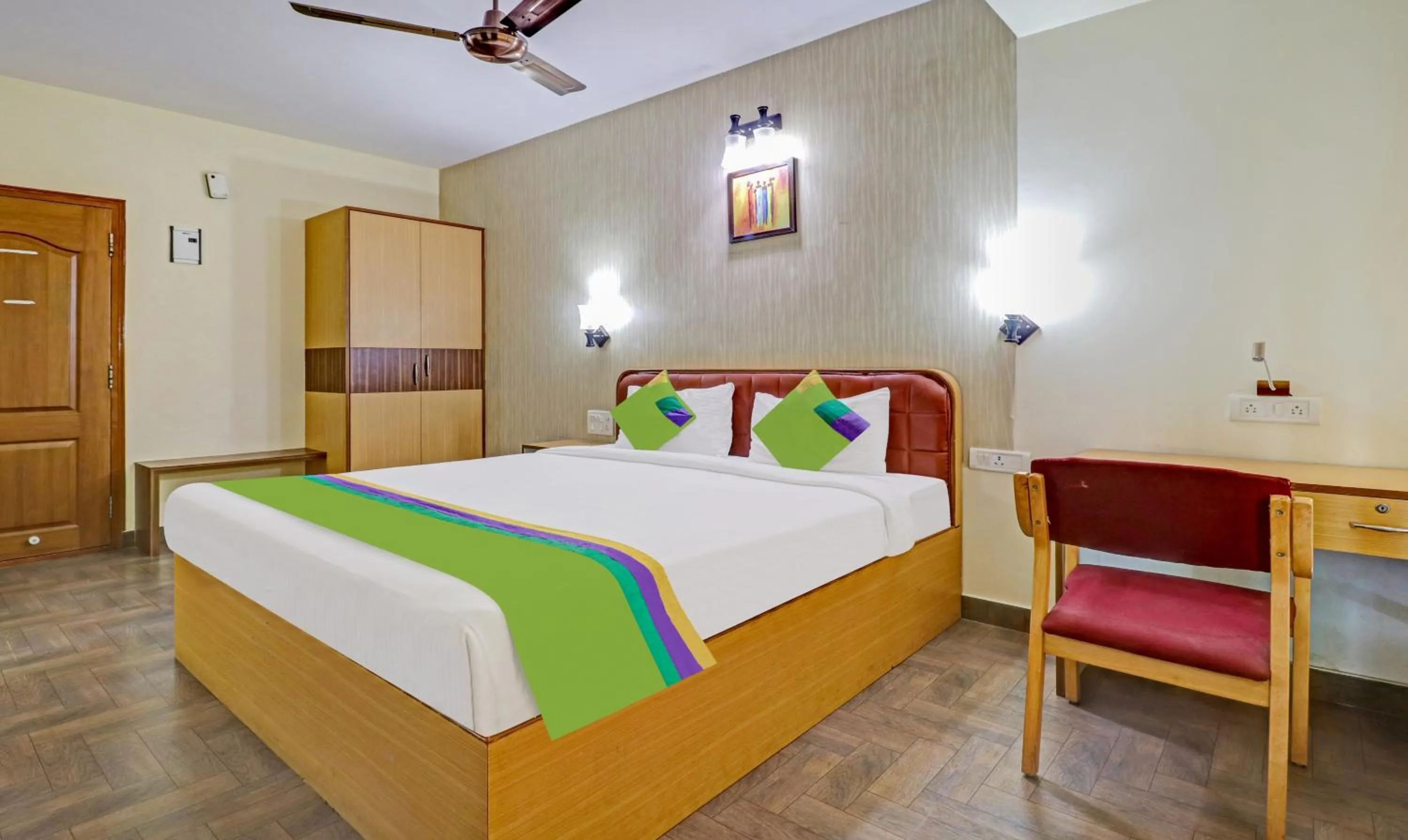 Deluxe Double Room in Treebo Akshaya Mayflower Vijaya Bank Layout