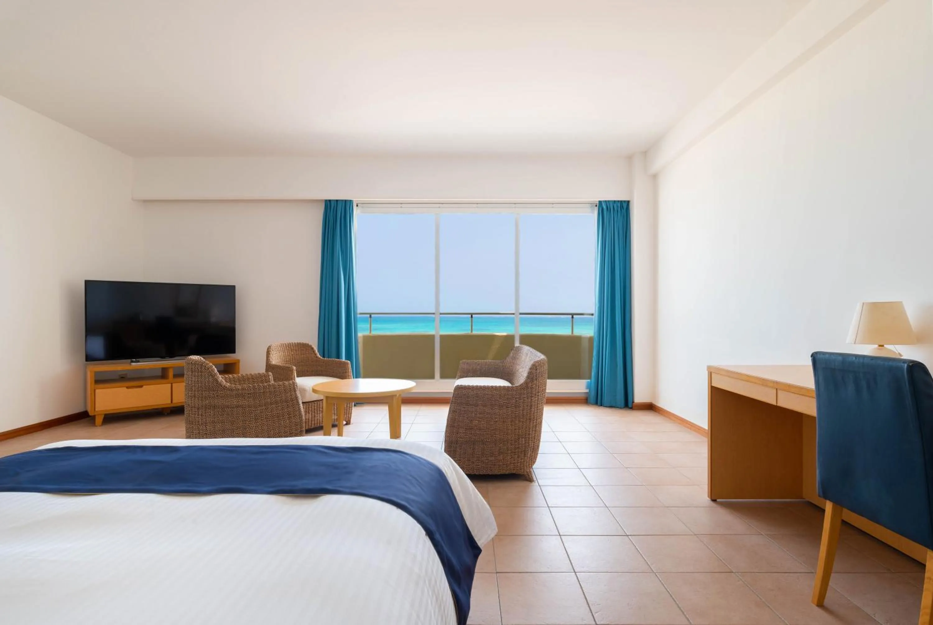 Junior Suite with Sea View - single occupancy in EN RESORT Kumejima EEF Beach Hotel