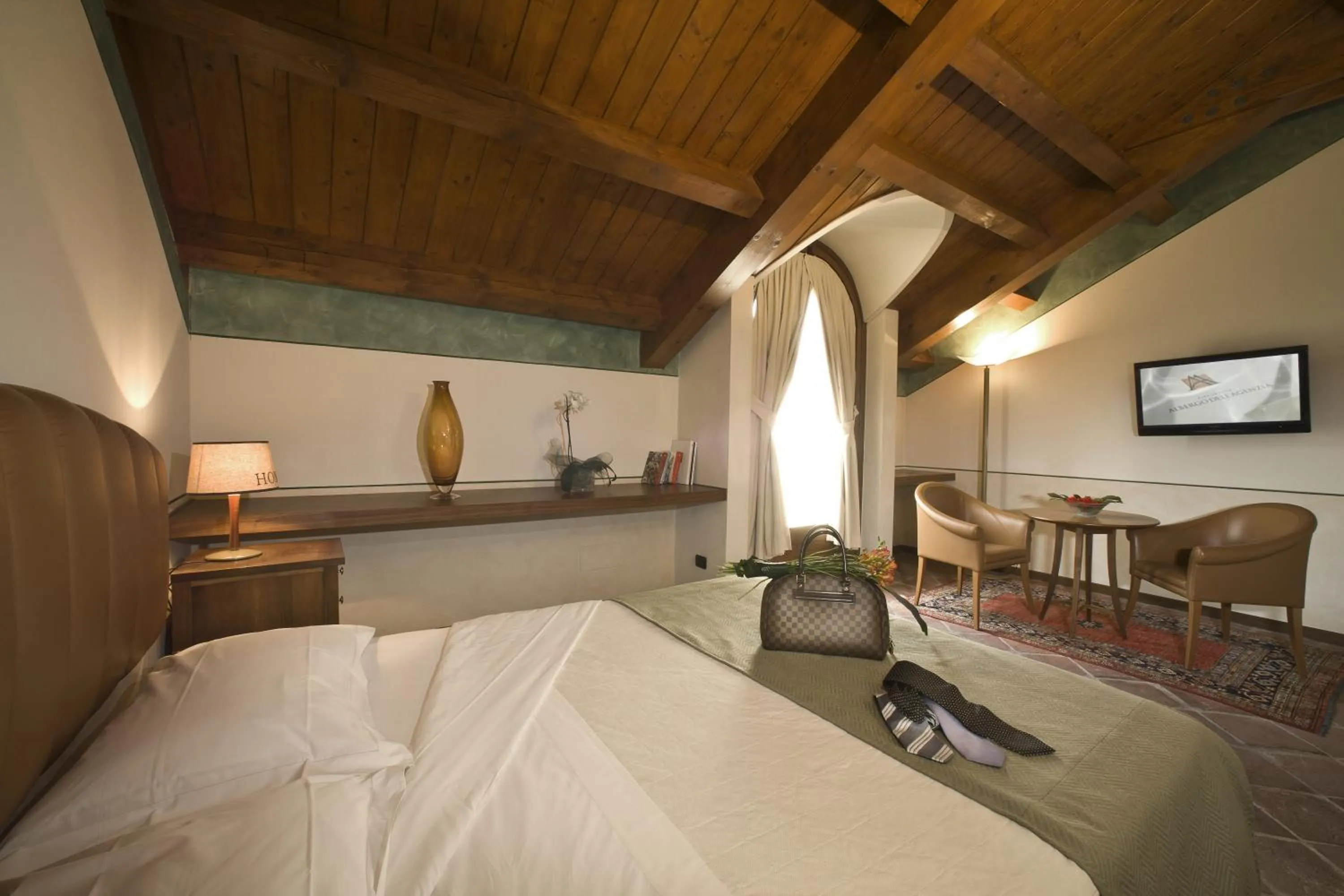 Two Connecting Superior Double Rooms in Albergo dell'Agenzia
