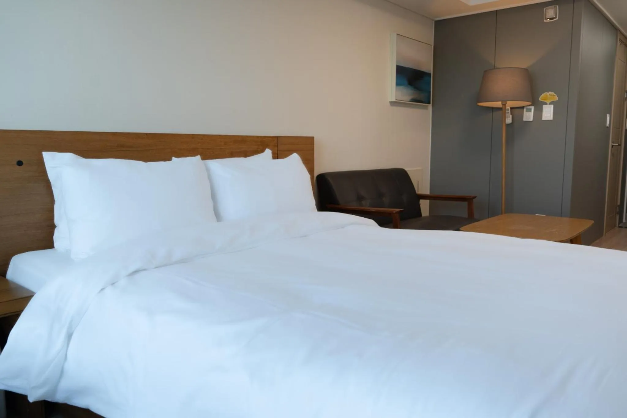 Double Room with Lake View in Sokcho Marina Hotel