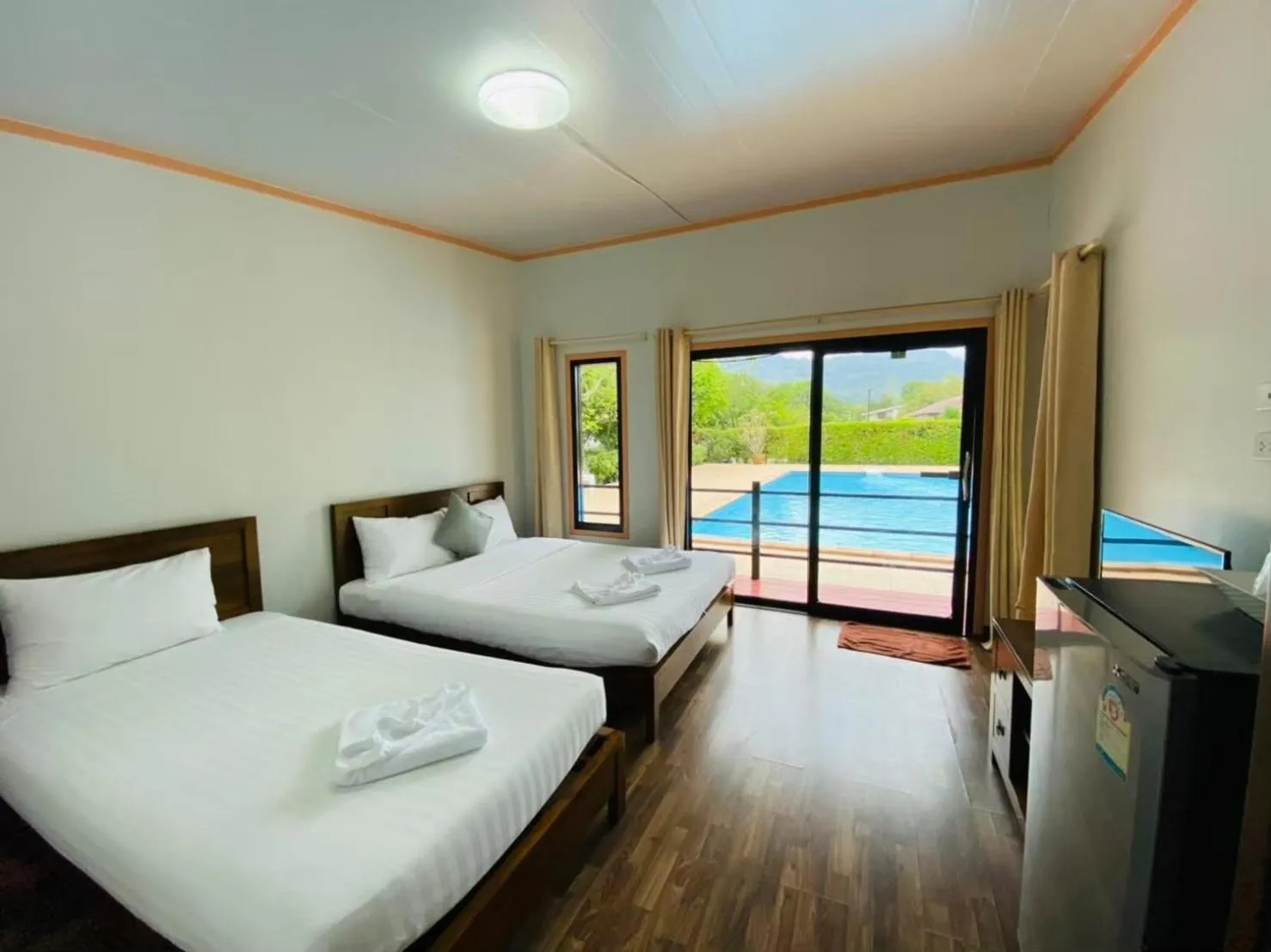 Family Pool View in Baan Suan Khun Yaiy