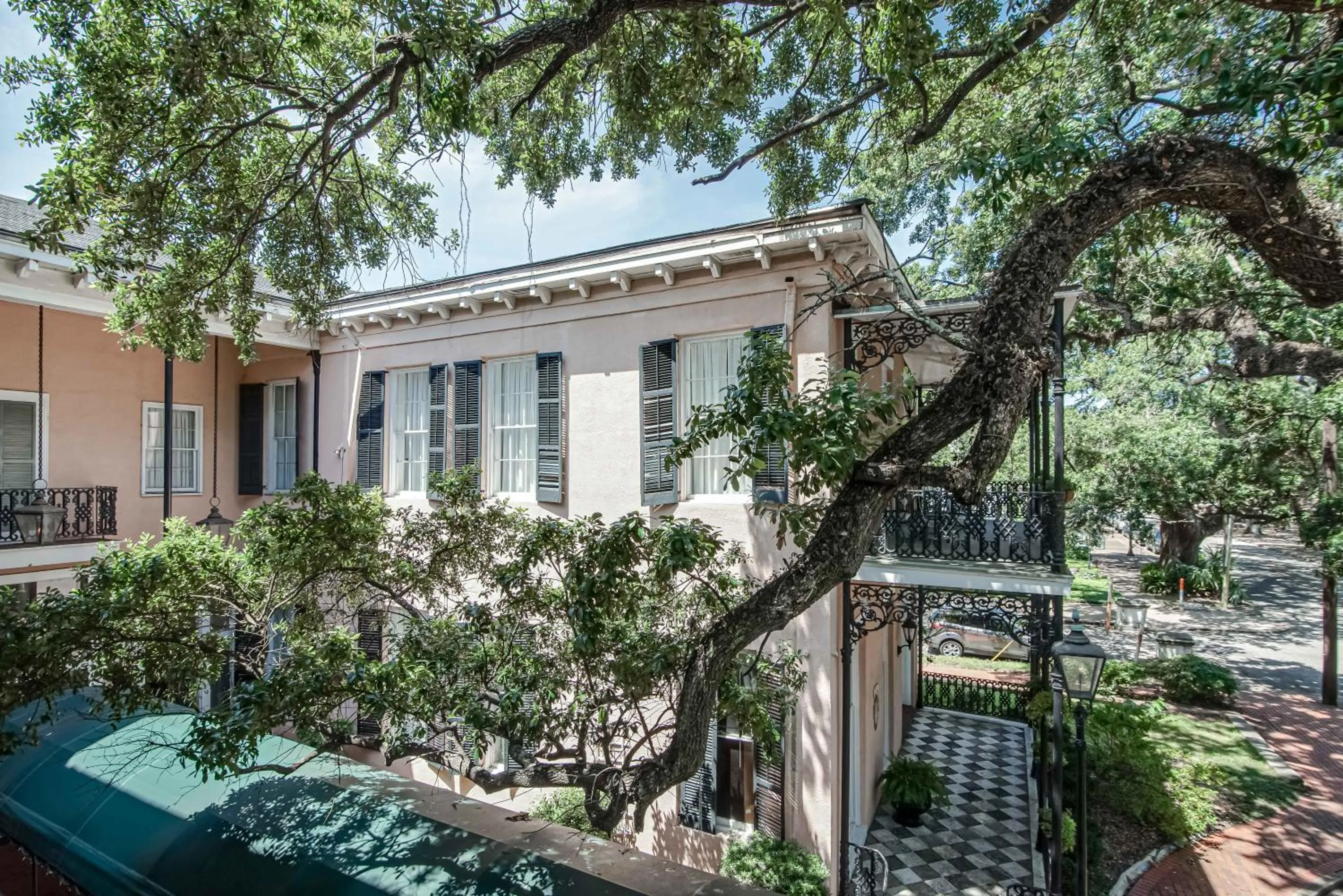 Two Double Beds, Historic W/ Balcony in Malaga Inn