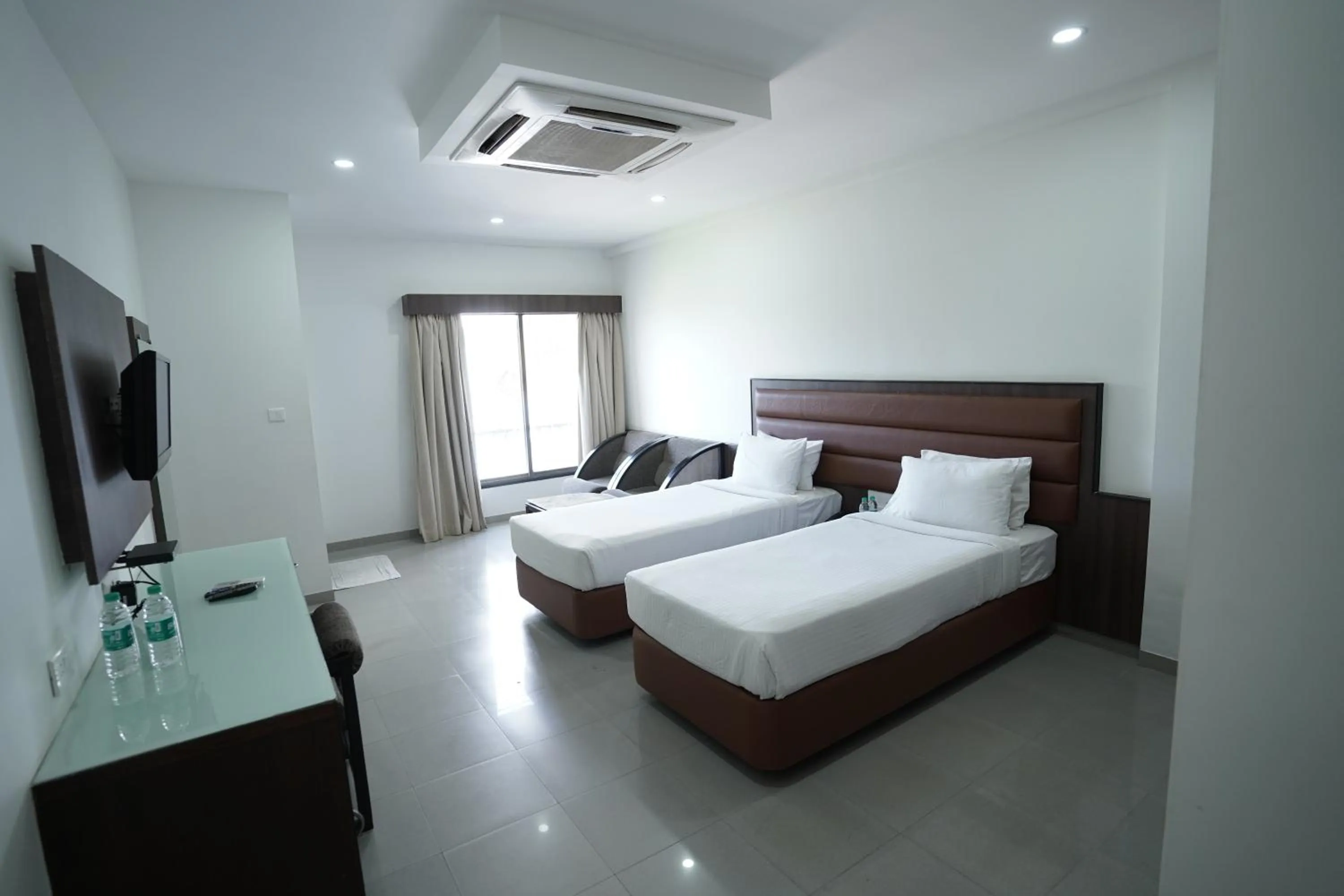 Superior Double or Twin Room in Hotel Metropolis