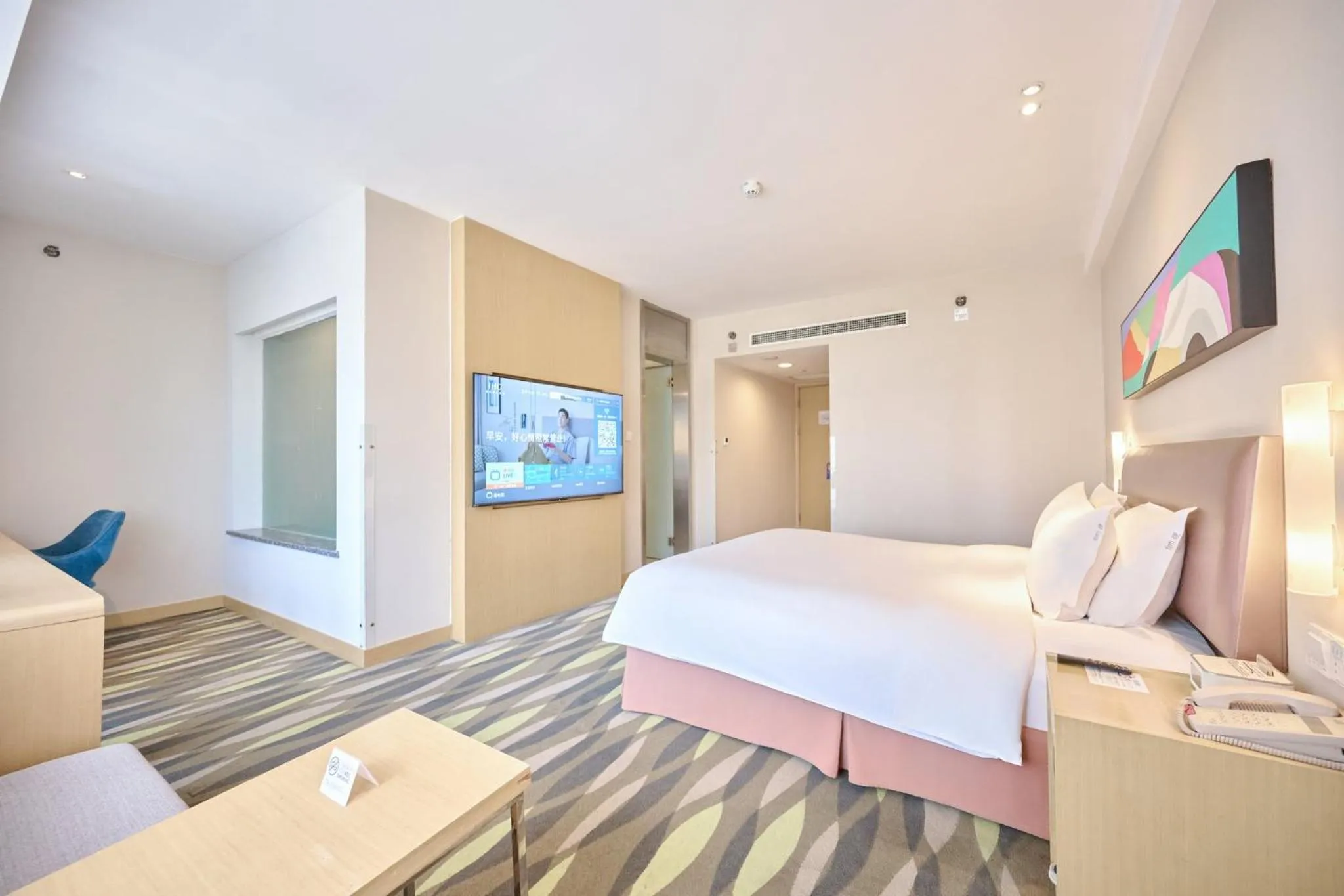 Standard King Room with Extra Floor Space in Holiday Inn Express Changzhou Lanling by IHG