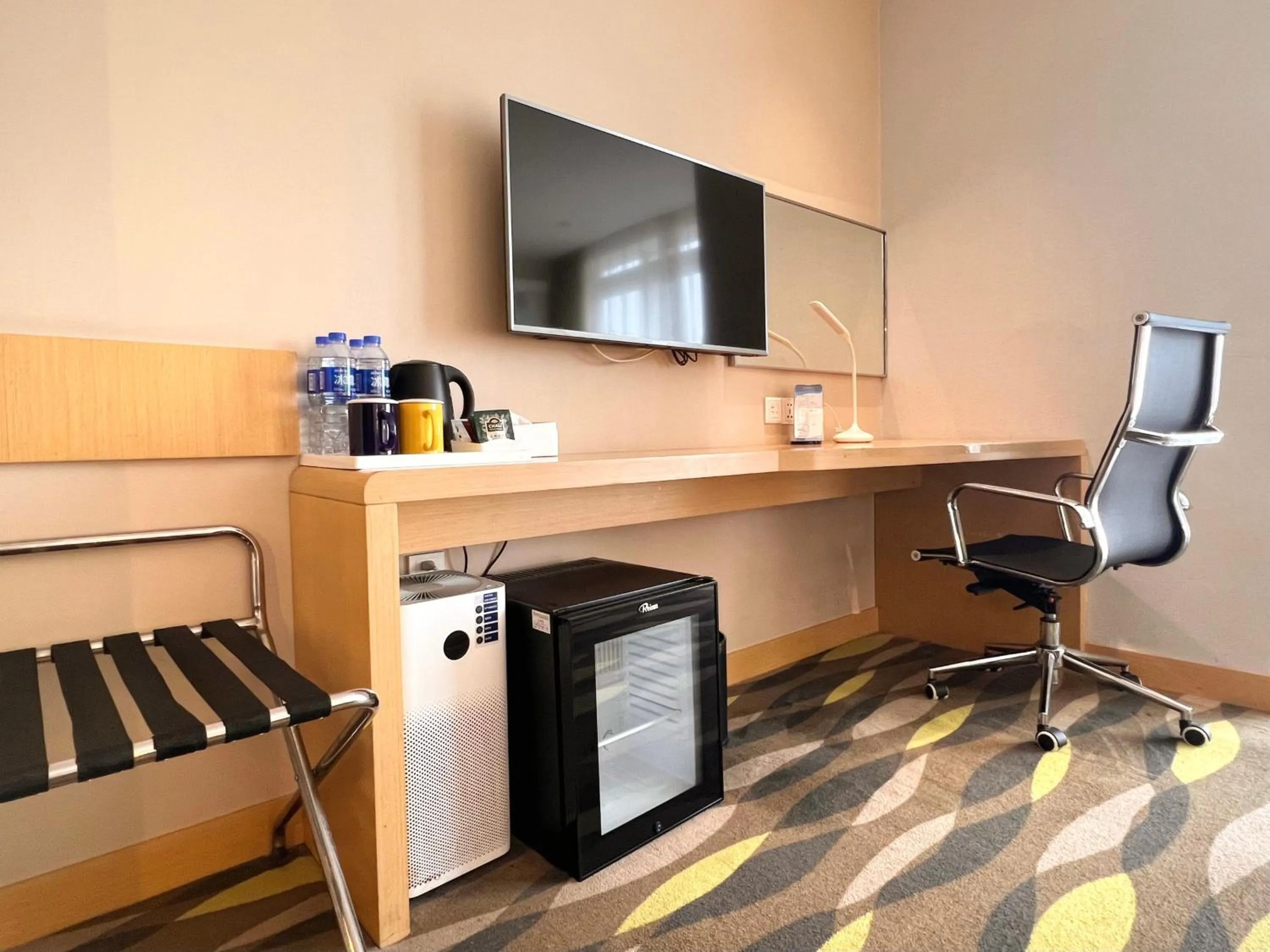 Standard Queen Room in Holiday Inn Express Changzhou Lanling by IHG