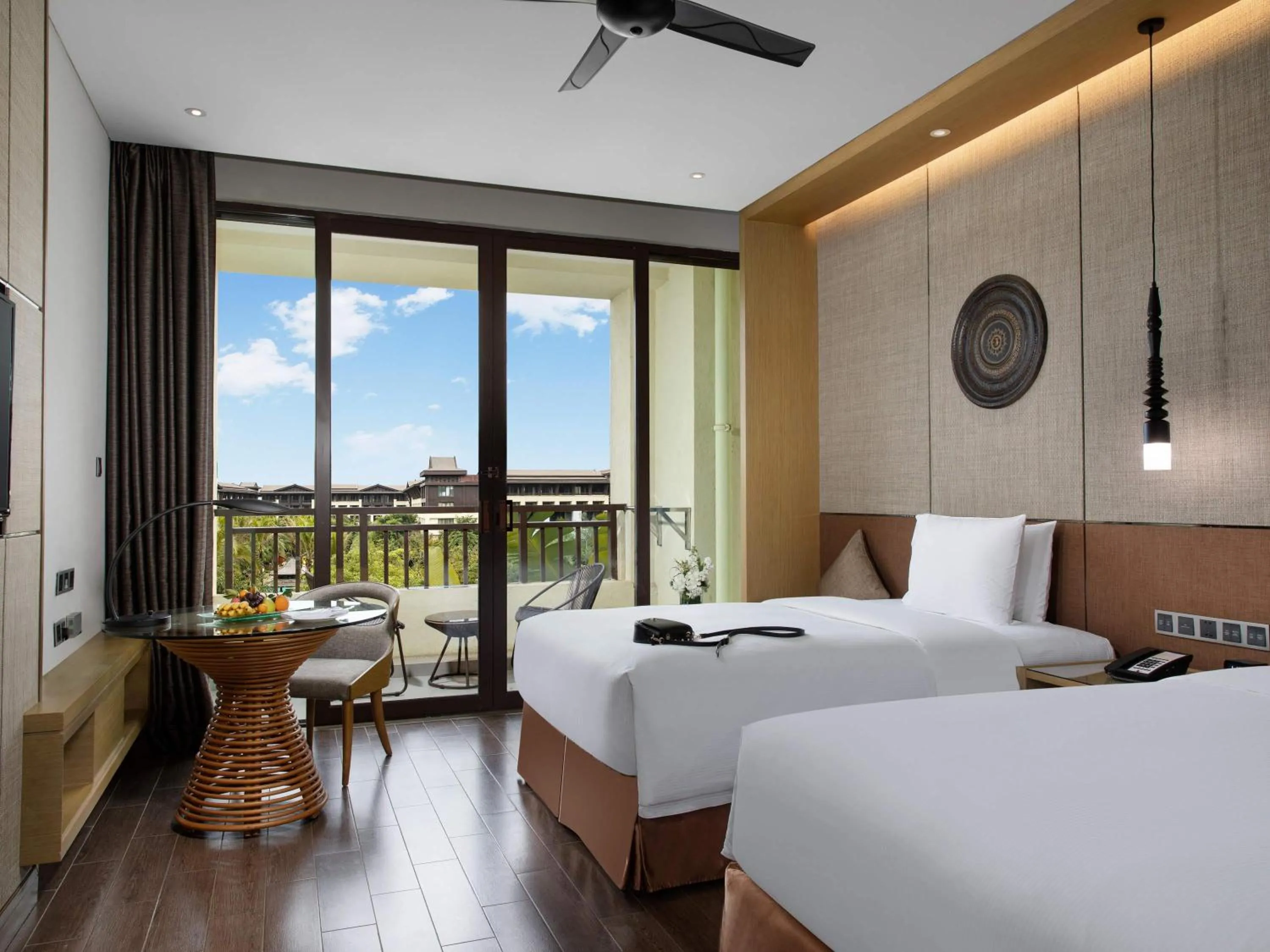 Premium Deluxe Twin Room in Pullman Resort Xishuangbanna