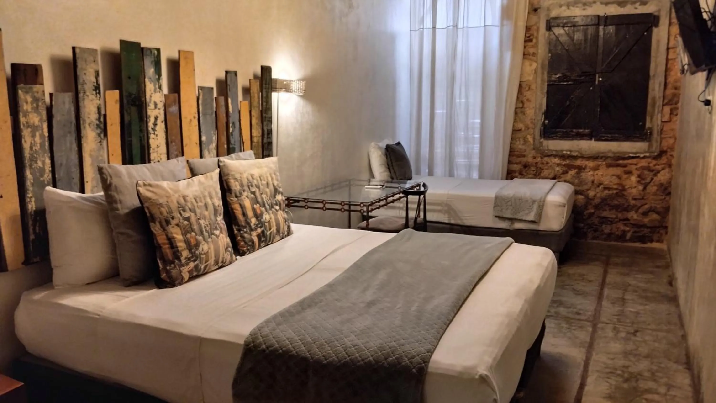 Standard King Room in Hotel Casa Panama