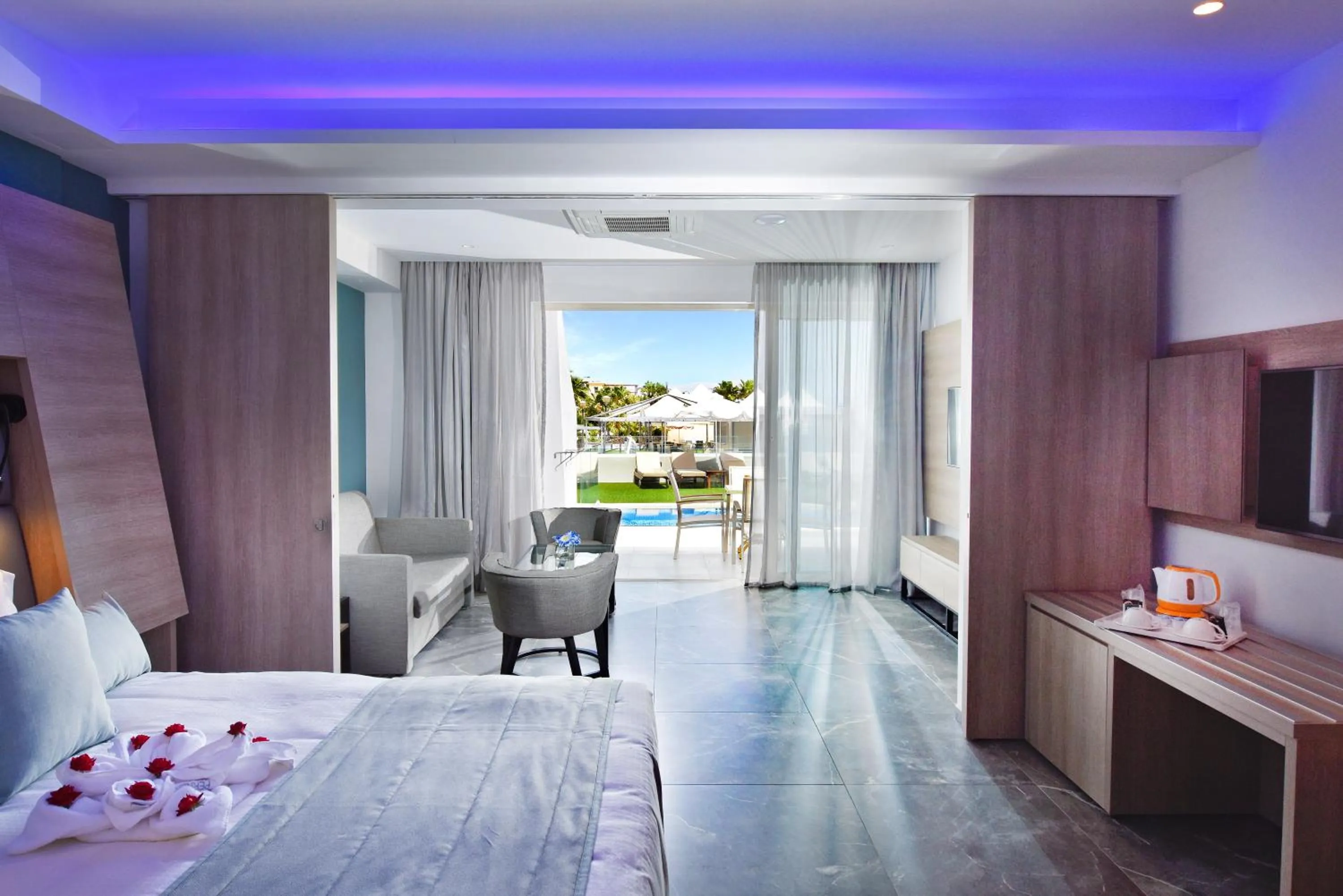 Side Sea View Grand Suite with Private Pool & Jacuzzi in Pernera Beach Hotel