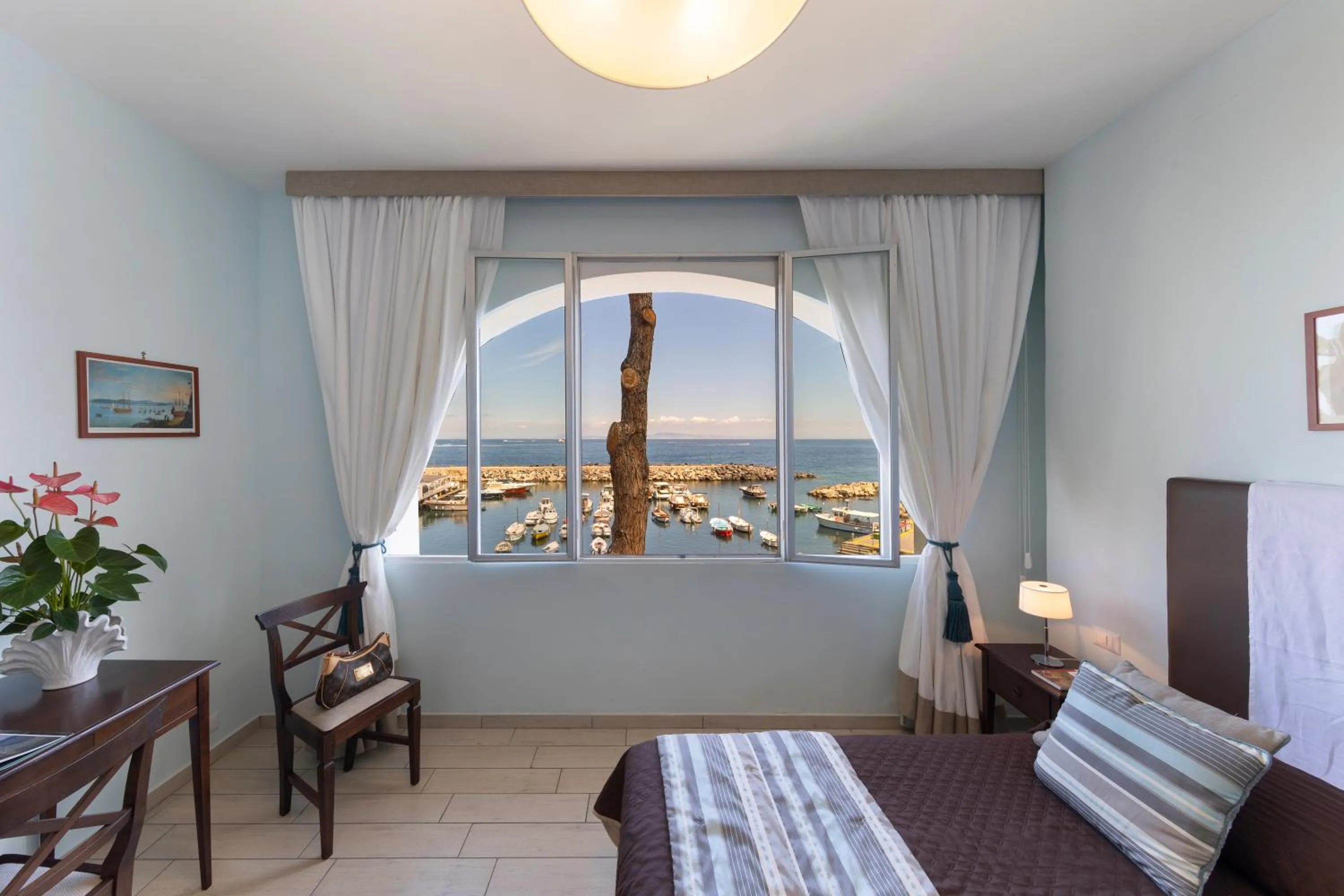 Family Room with Sea View in Sea Breeze Residence