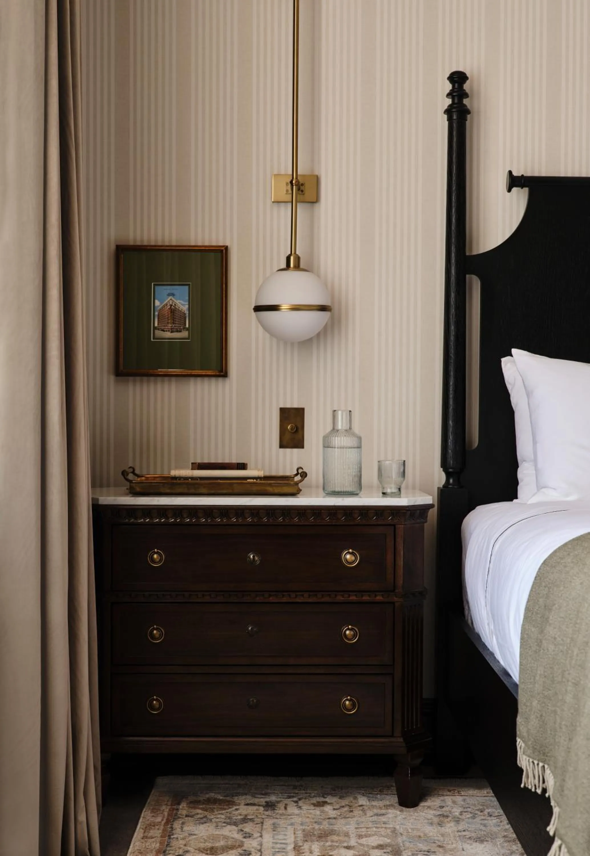 Queen Room with Two Queen Beds - Disability Access in Hotel 1928