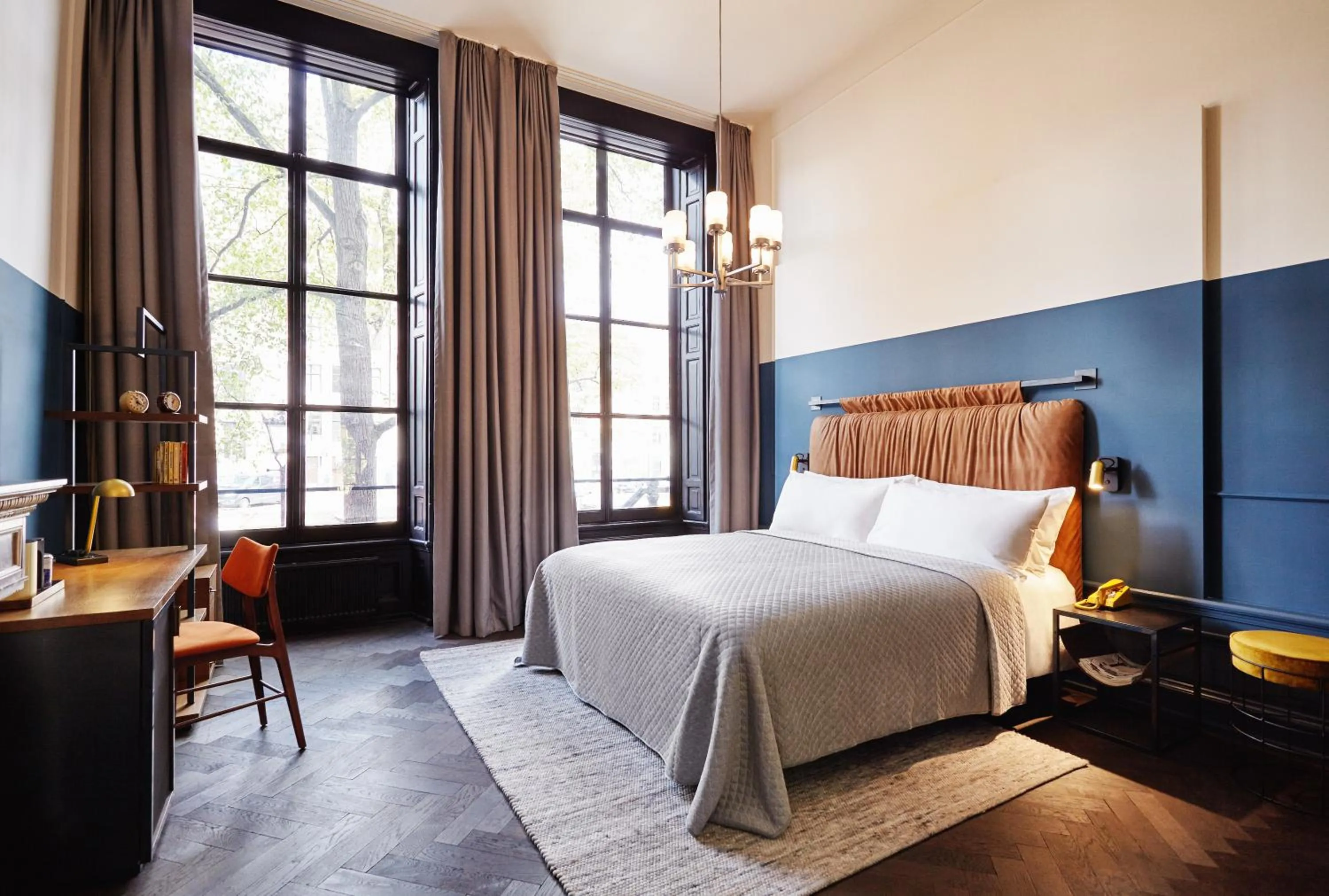 Biggy with canal view in The Hoxton, Amsterdam