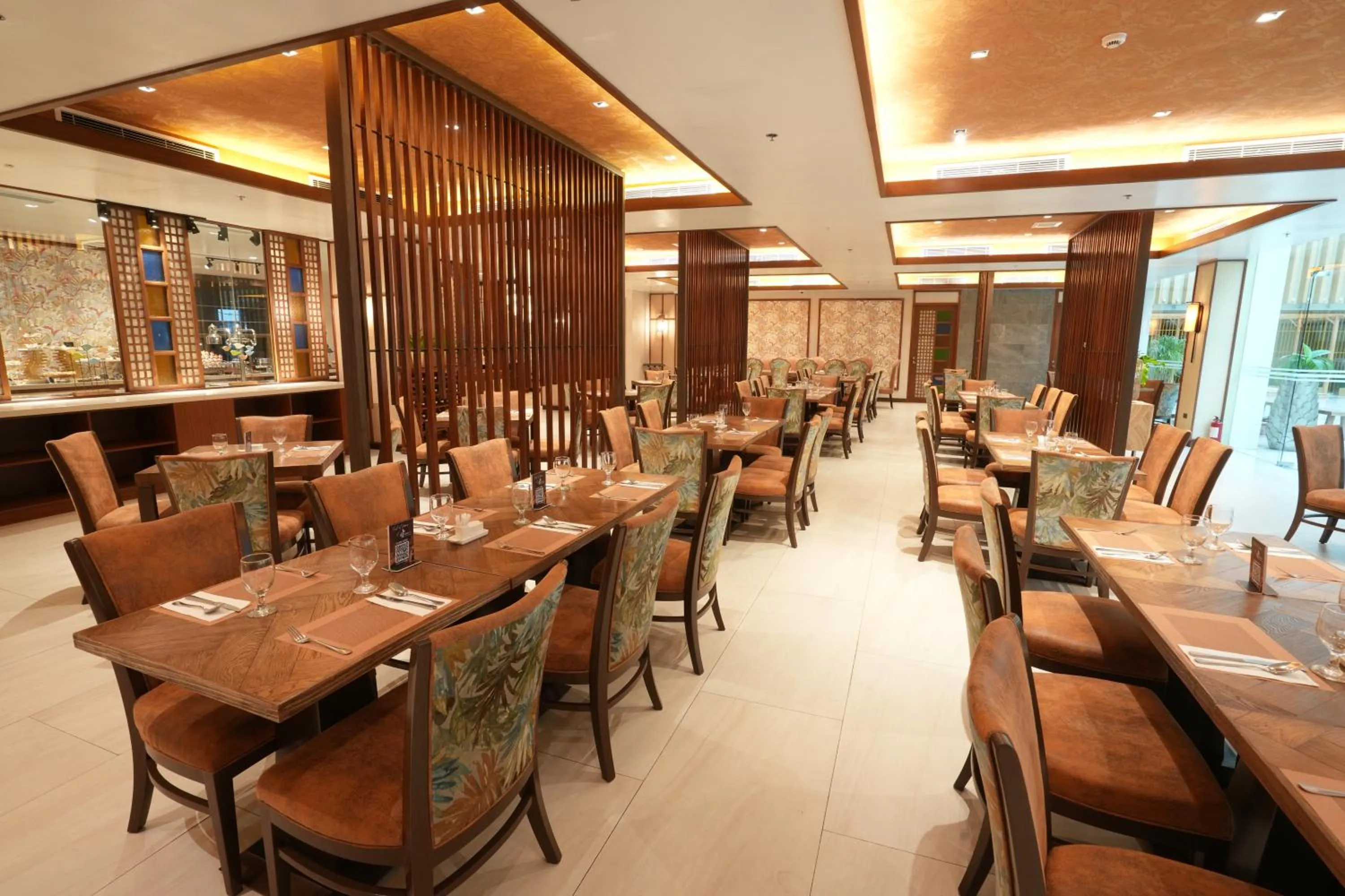 Deluxe King (Old Tower) in Royce Hotel & Casino