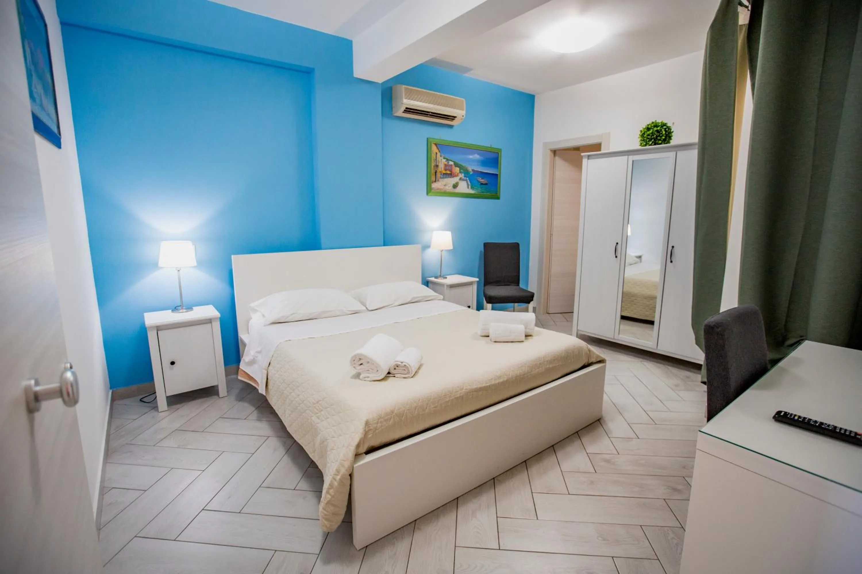 Double Room in Belvedere Rent Rooms