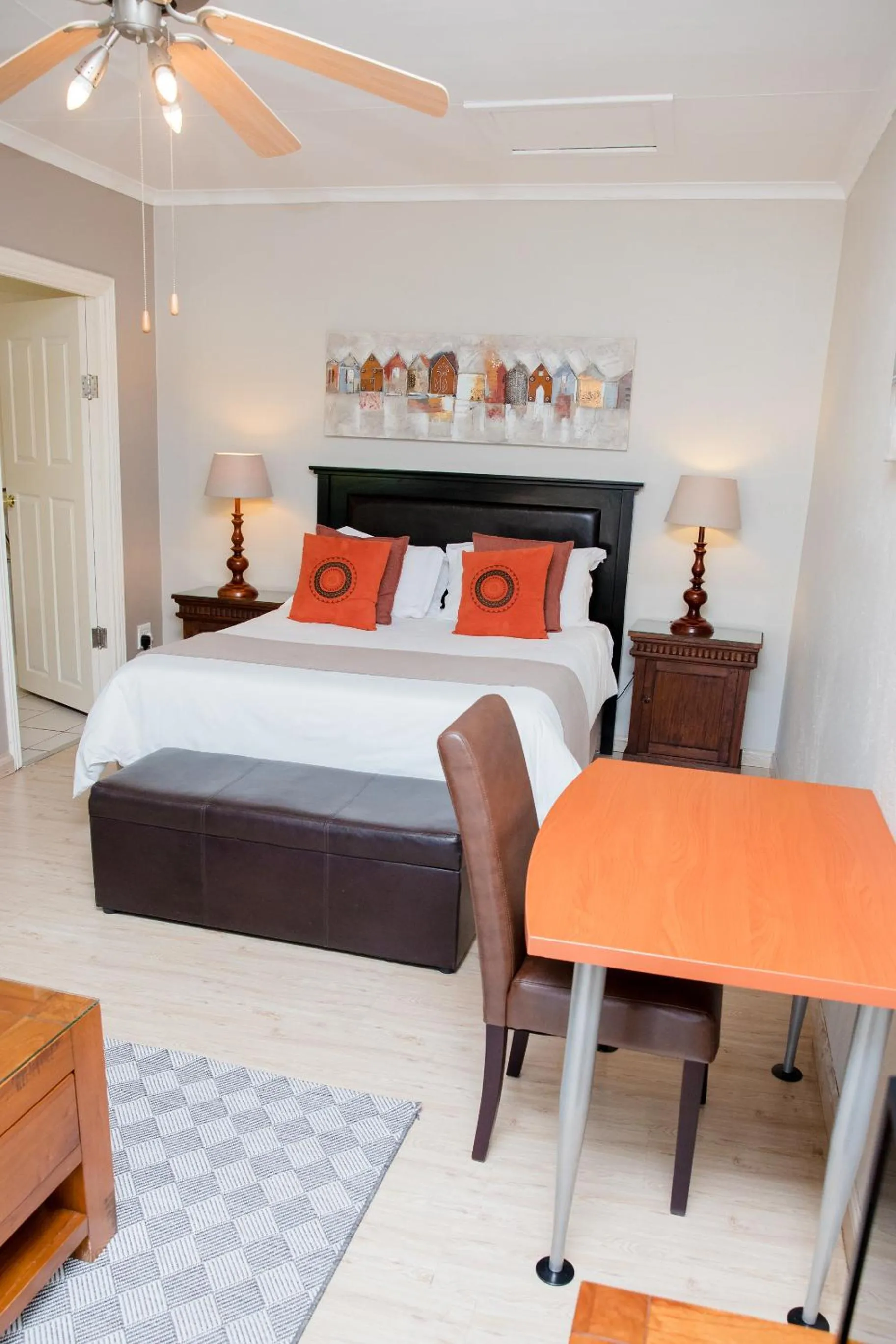 Standard Double Room with Kitchenette in 85 Ehmke Guesthouse