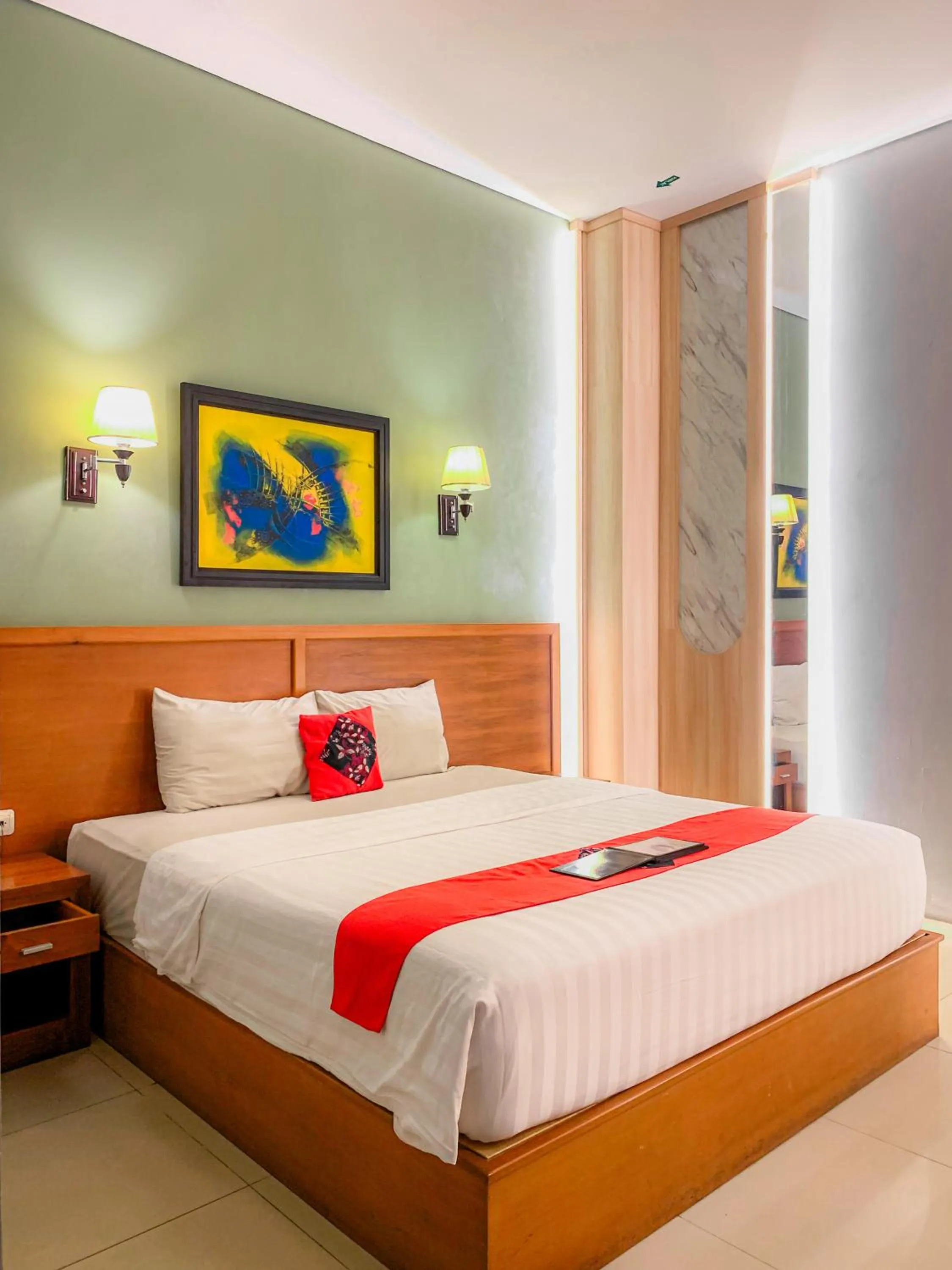 Superior King Room in Prima SR Hotel & Convention Yogyakarta