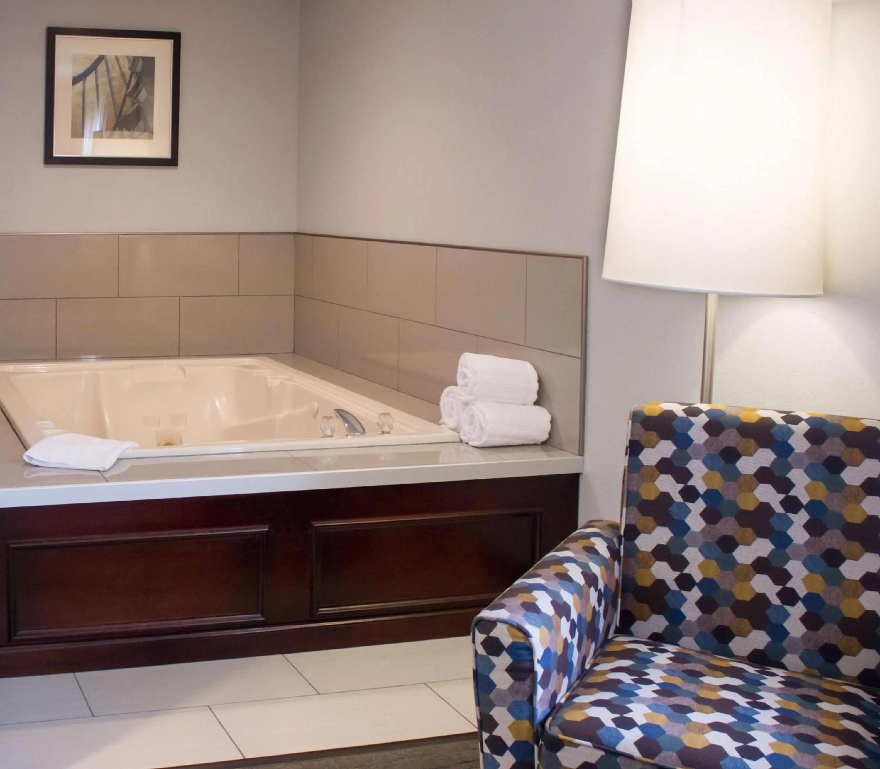 King suite with Balcony and Sofa Bed - Non-Smoking in Best Western Toledo South Maumee