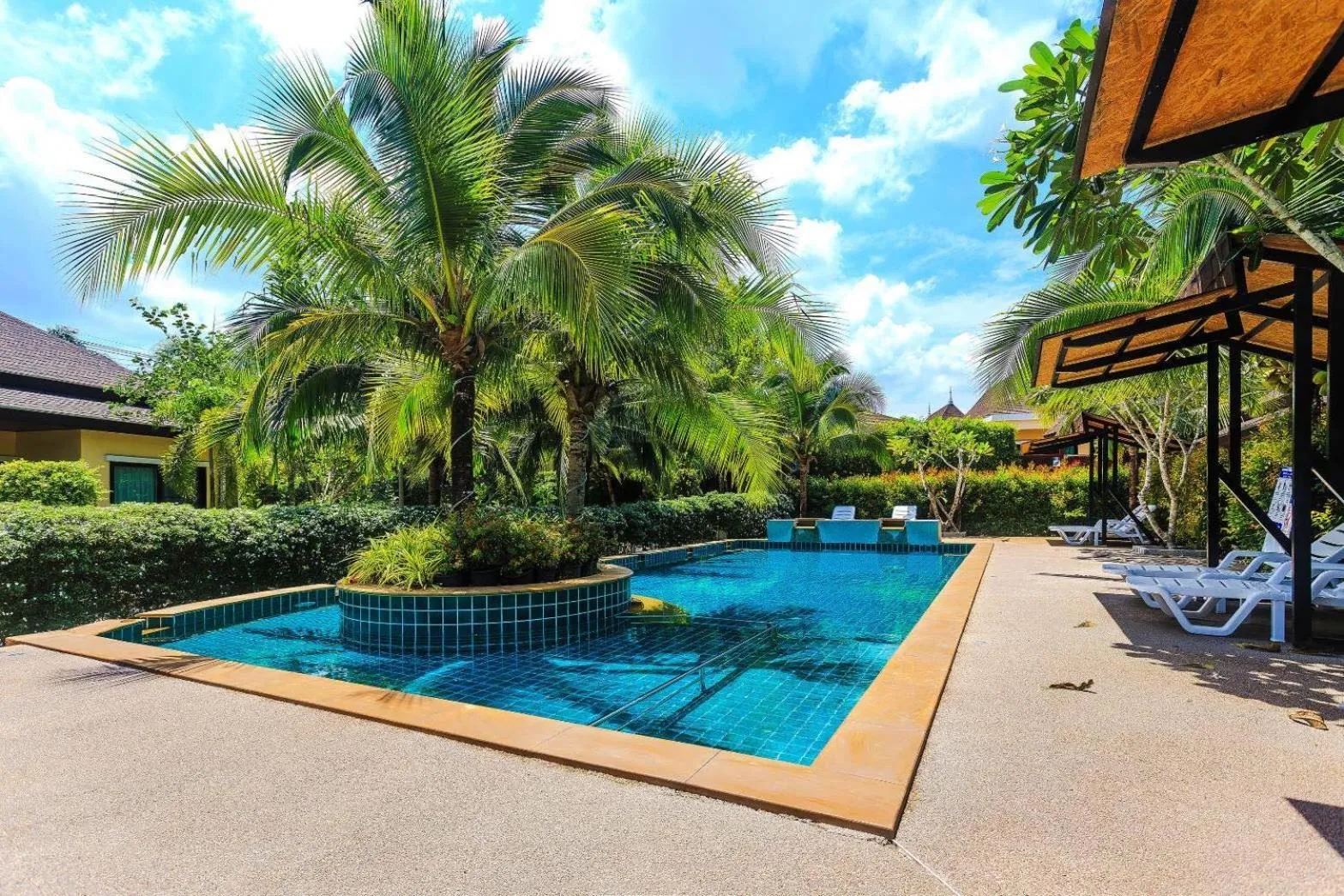 Two-Bedroom with Shared Pool in Aonang Oscar Pool Villas - Free Shuttle to Aonang Beach -shared pool - private pool