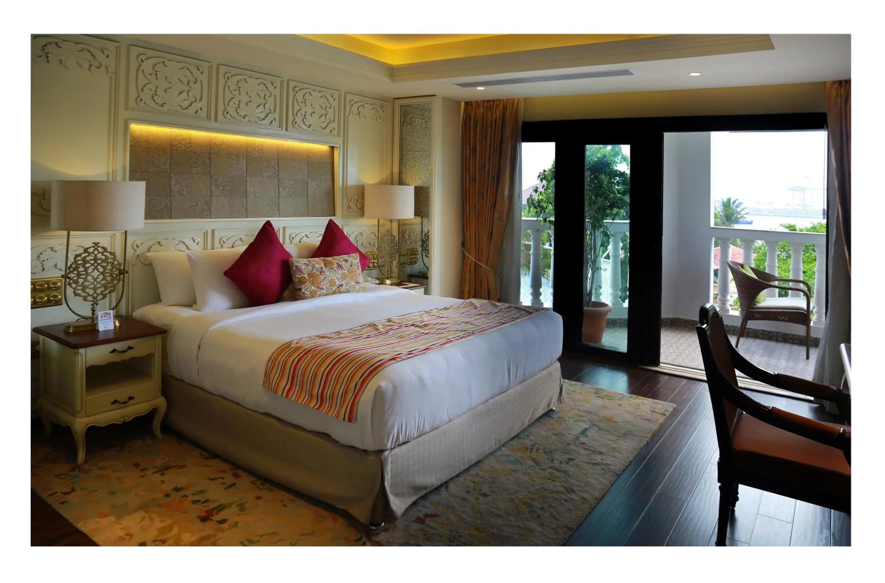 Ocean blue Suite with Private terrace with 20% discount on Spa in Fragrant Nature Kochi - A Five star Classified Hotel
