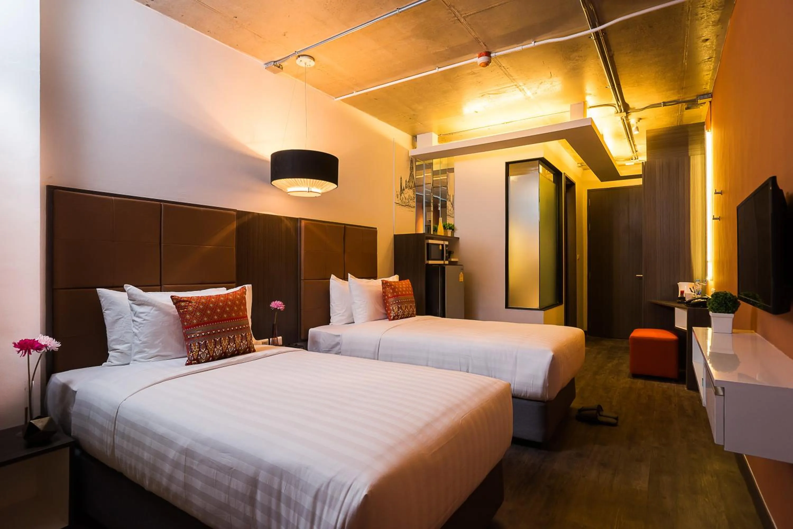 Standard Twin Room in Aim House Bangkok No Parking