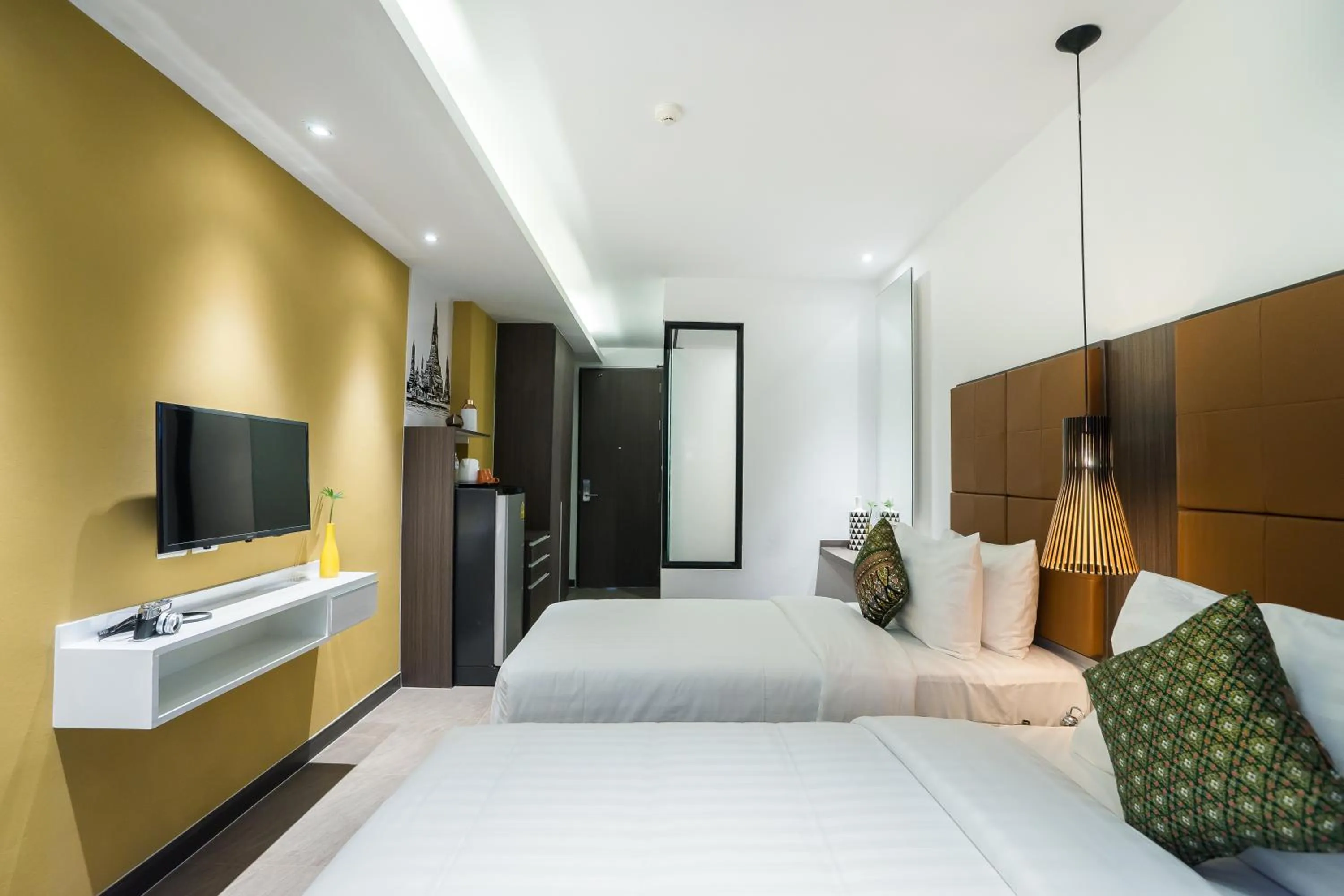 Deluxe Twin Room in Aim House Bangkok No Parking