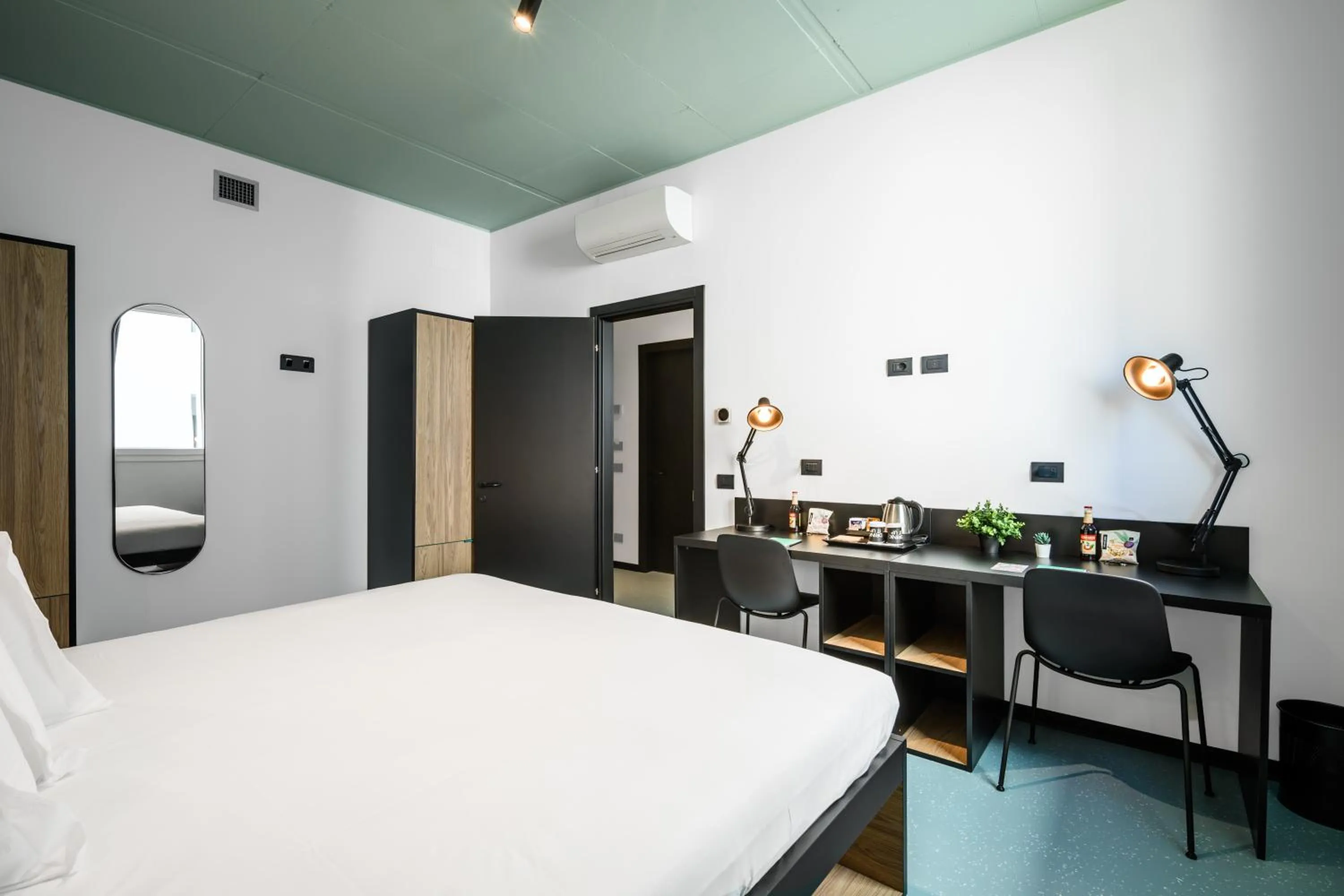 Standard One-Bedroom Apartment in CX Modena Crocetta