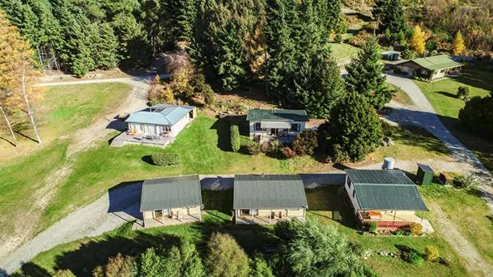 Two-Bedroom Cottage (Large) in The Camp - Lake Hawea