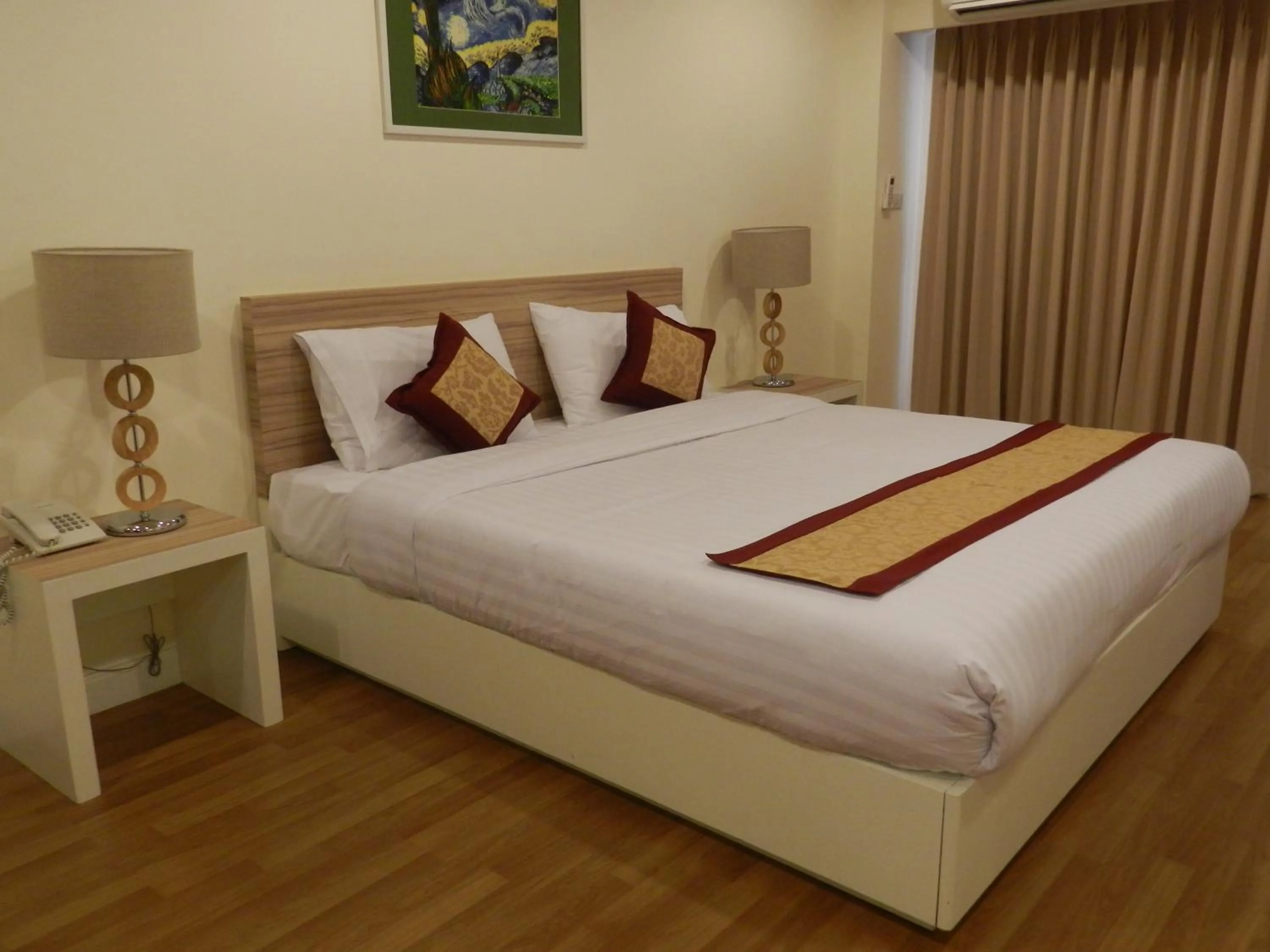 Deluxe Double or Twin Room in Nanatai Suites