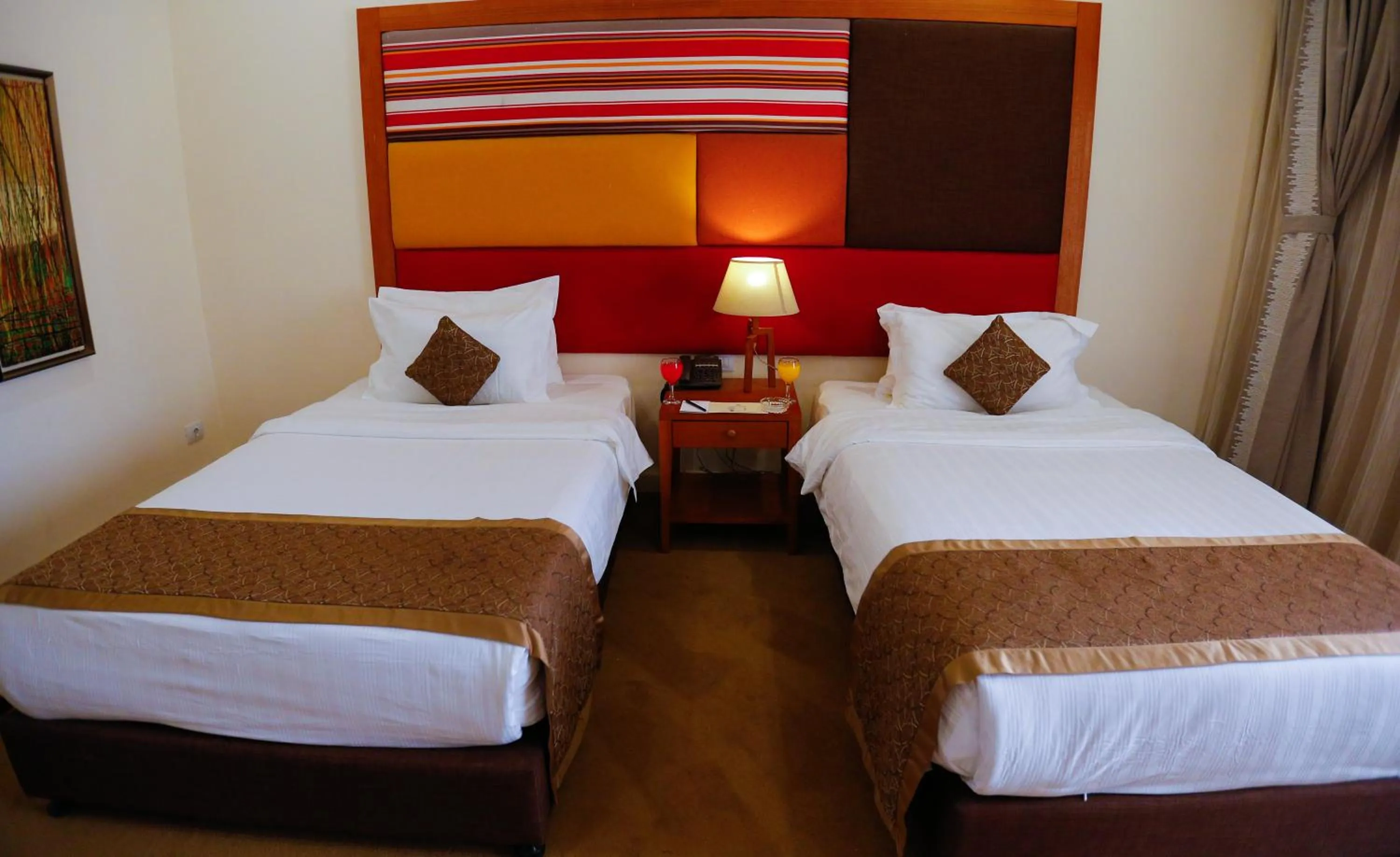 Standard Twin Room with Garden View in Tolip Family Park Hotel