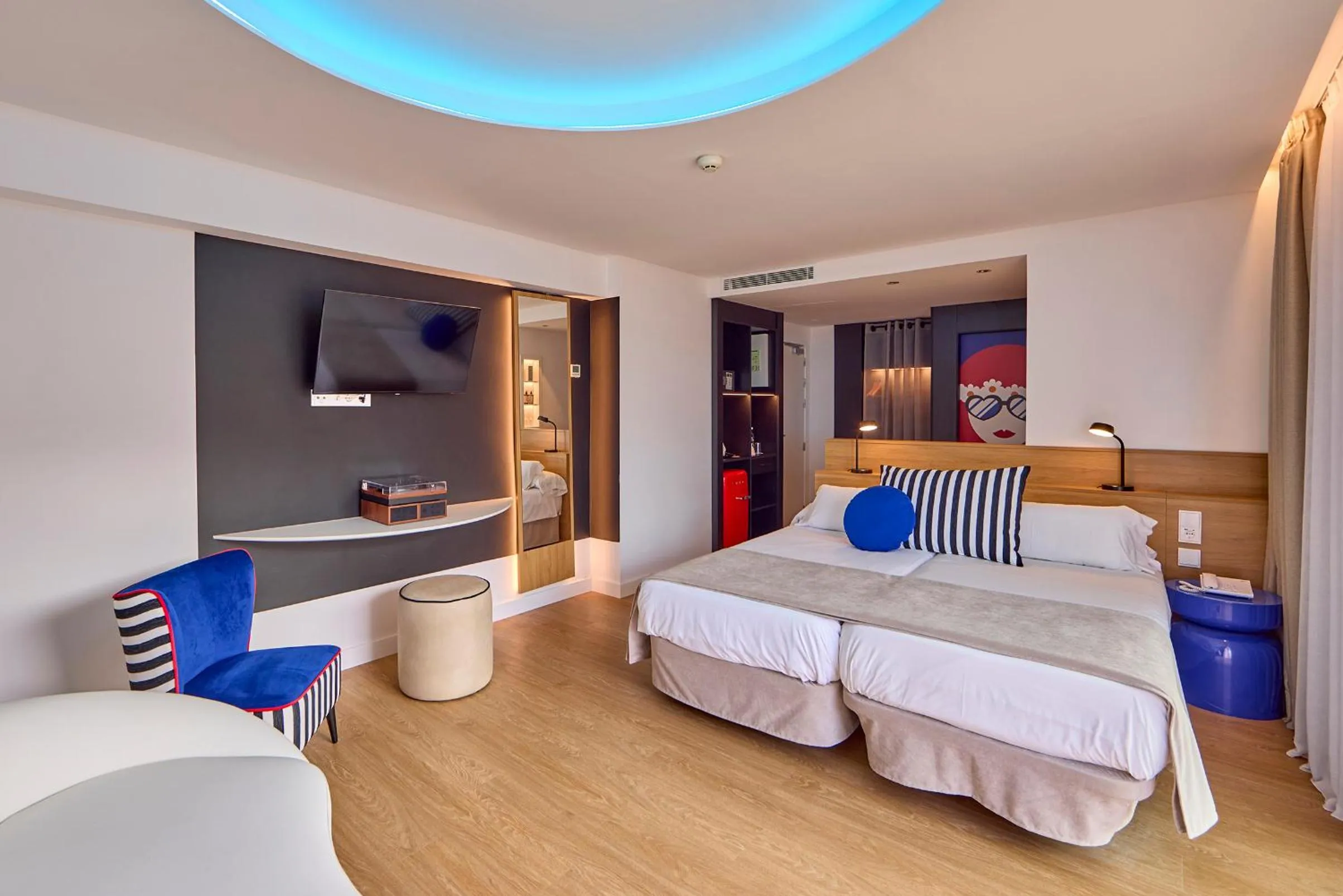 Junior Suite with Side Sea View in Universal Hotel Neptuno - Adults Only