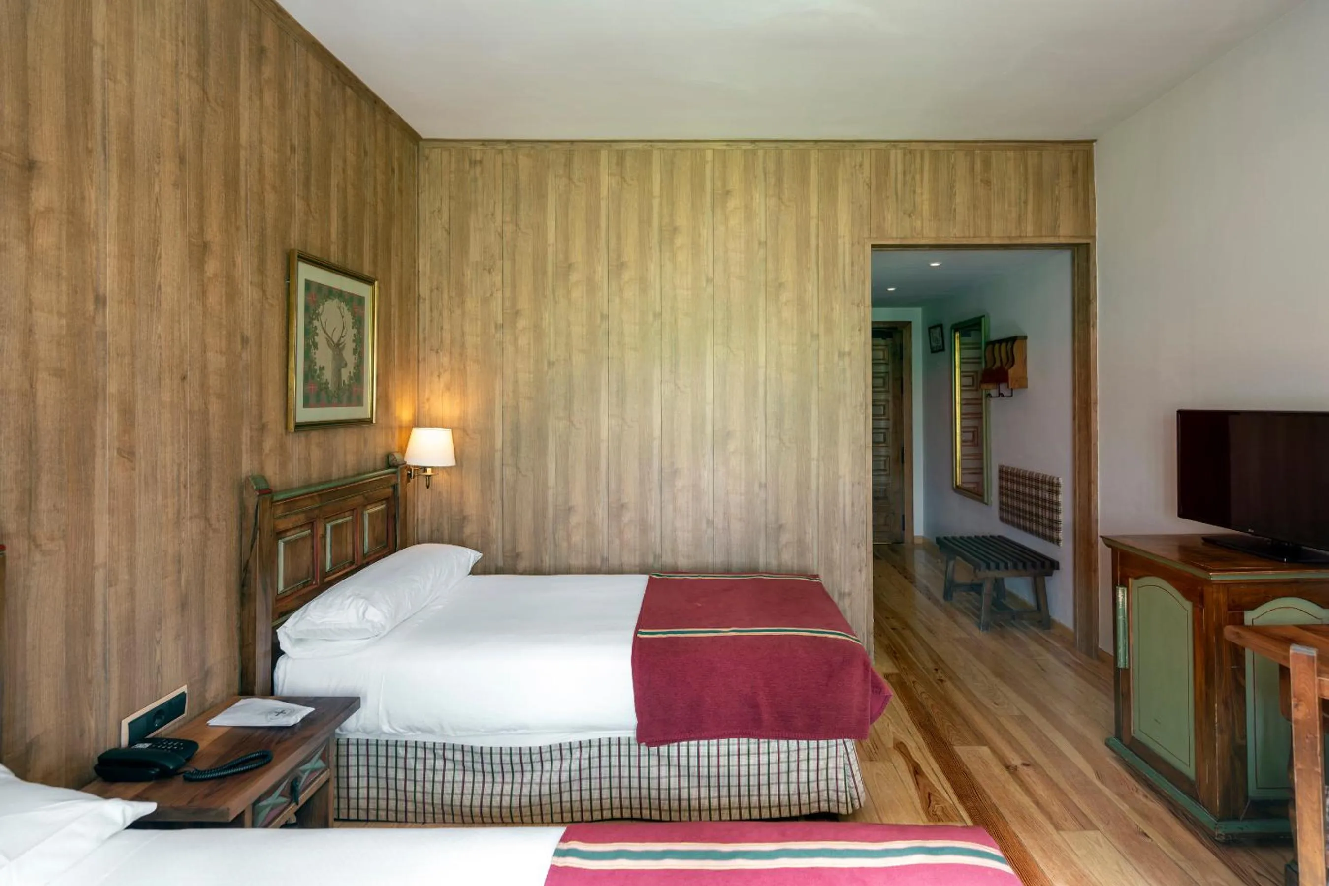 Standard Double Room in Parador de Bielsa