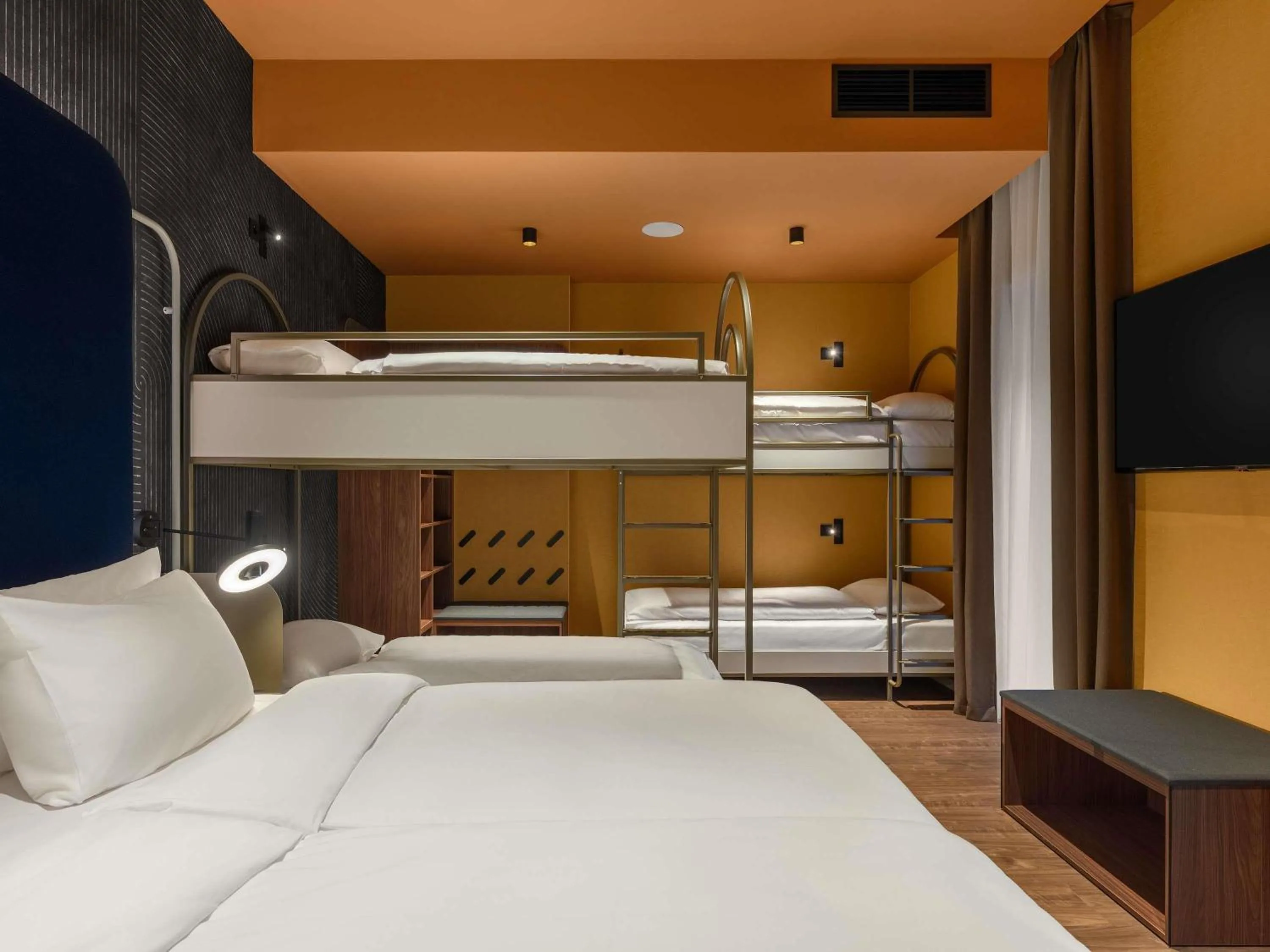 Apartment with One Double Bed and Two Bunk Beds in You Hotel Budapest - Handwritten Collection