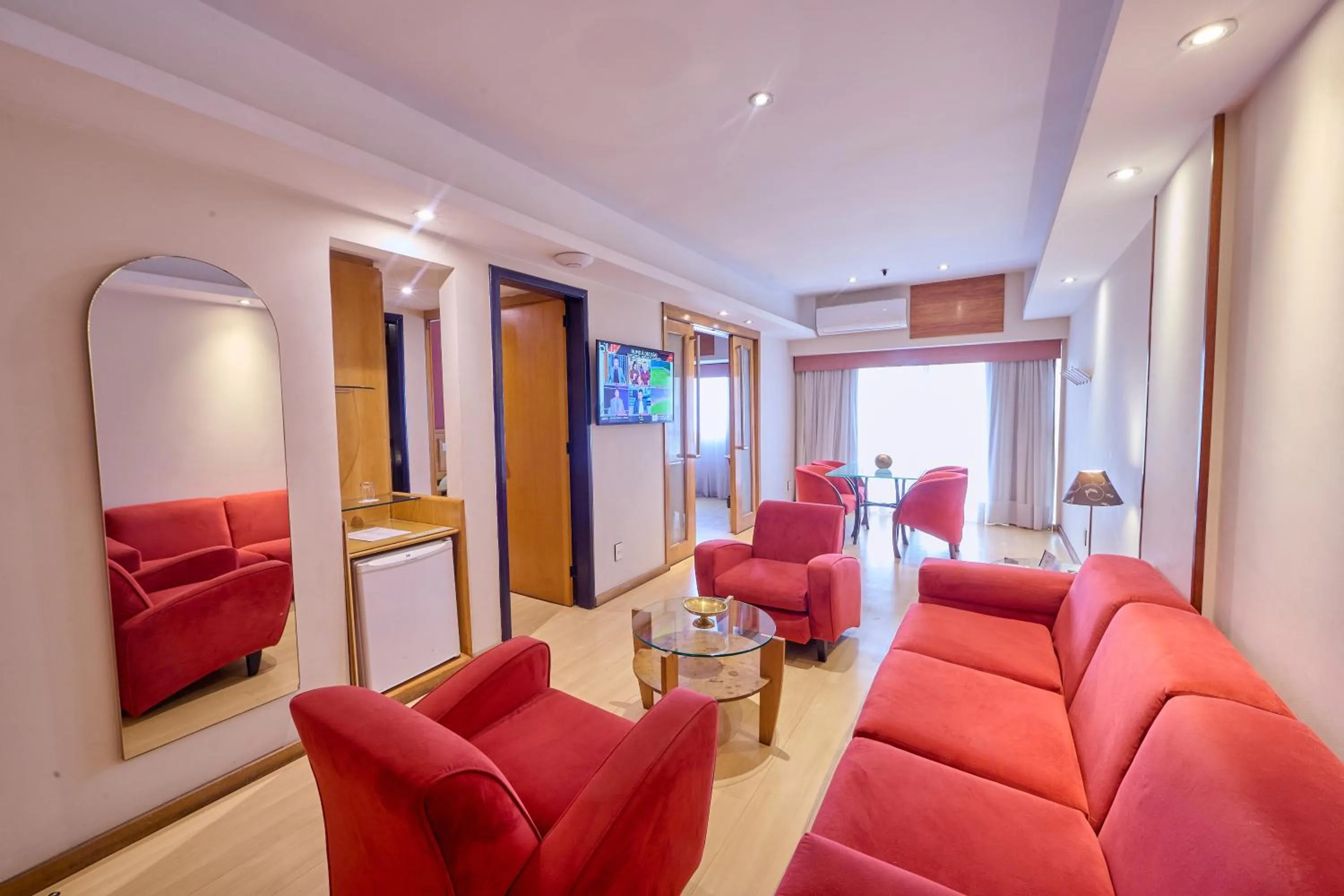 Executive Suite with Spa Bath in South American Copacabana Hotel