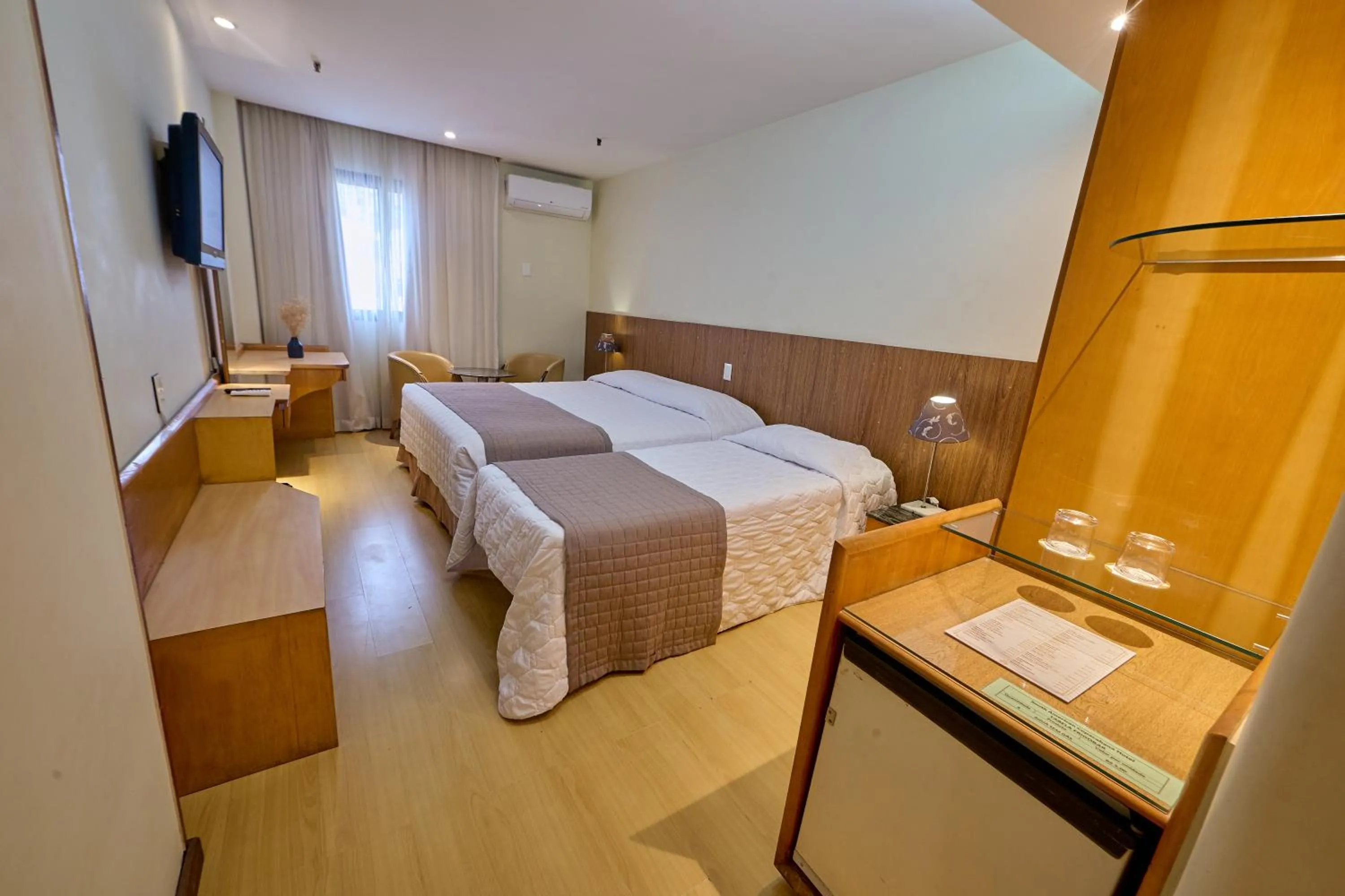 Standard Triple Room in South American Copacabana Hotel