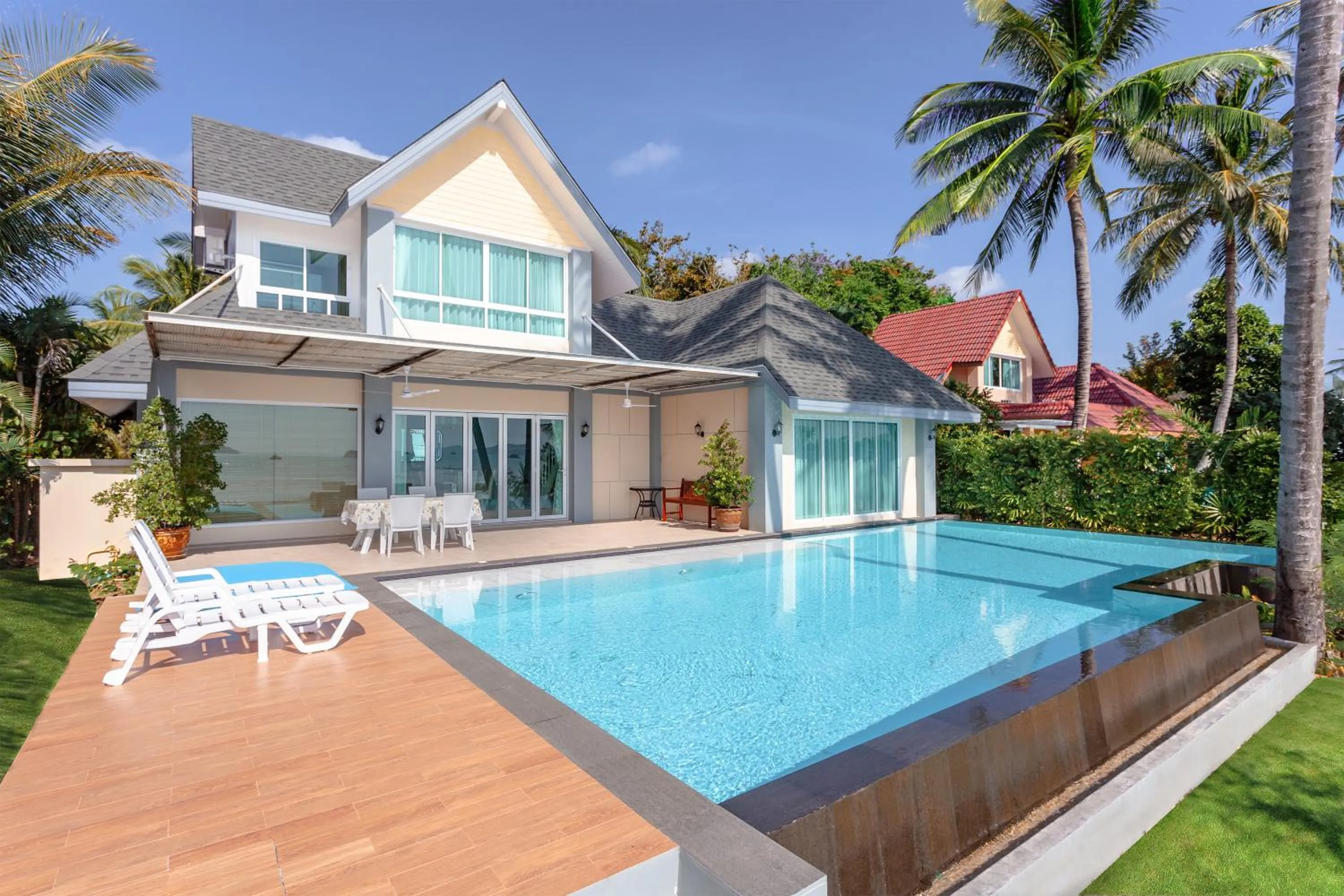 2-Bedroom Beachfront Pool Villa in Fisherman Way Beach Villa