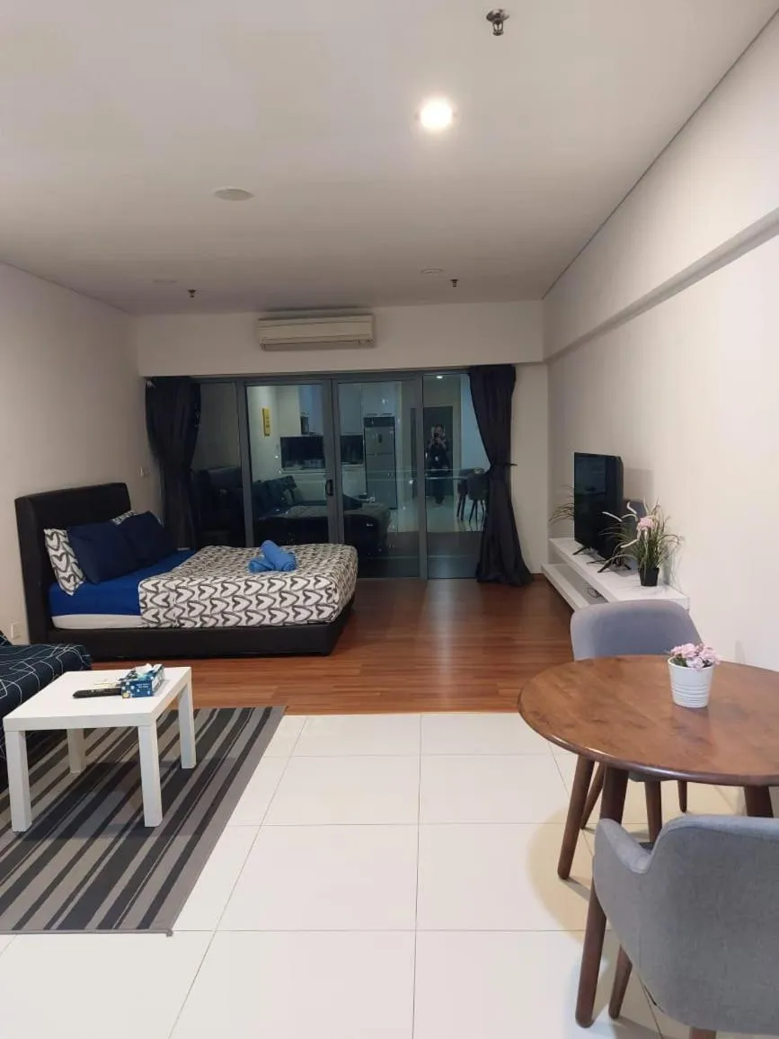 Studio Apartment in Summer Suites Studios