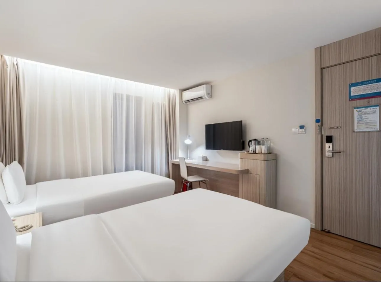 Standard Twin Room in Hanting Hotel Beijing Wukesong Yongding Road