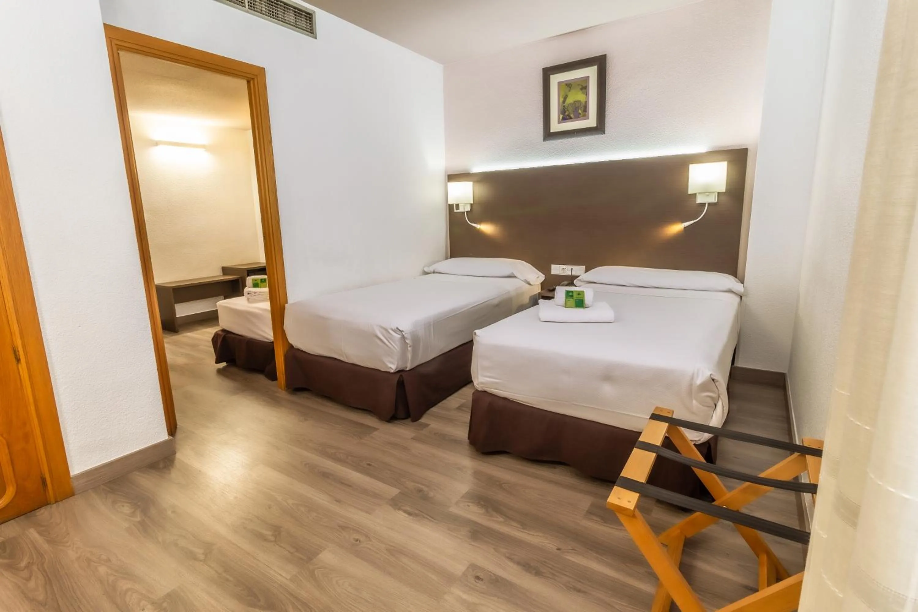 Standard Triple Room in Pacoche Murcia