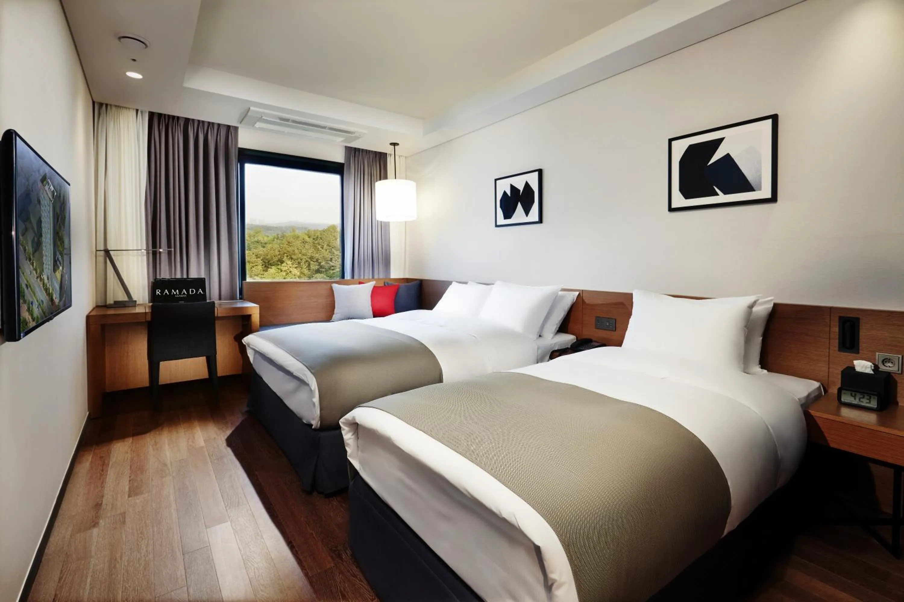 Standard Family Room in Ramada by Wyndham Gunsan