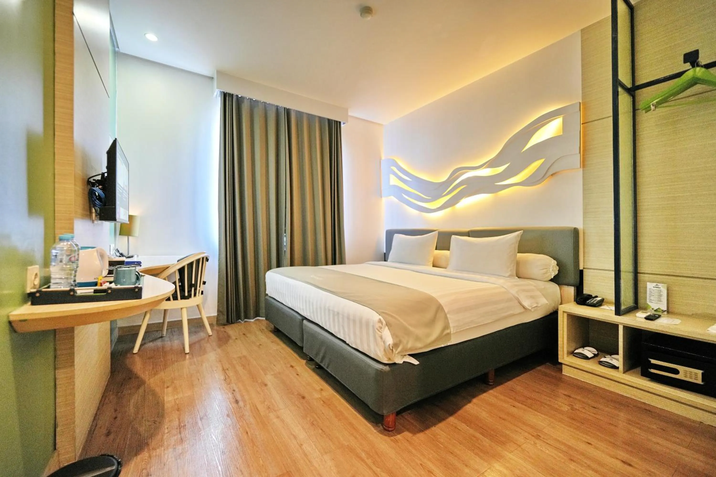 Superior Double Room in Bonnet Hotel Surabaya