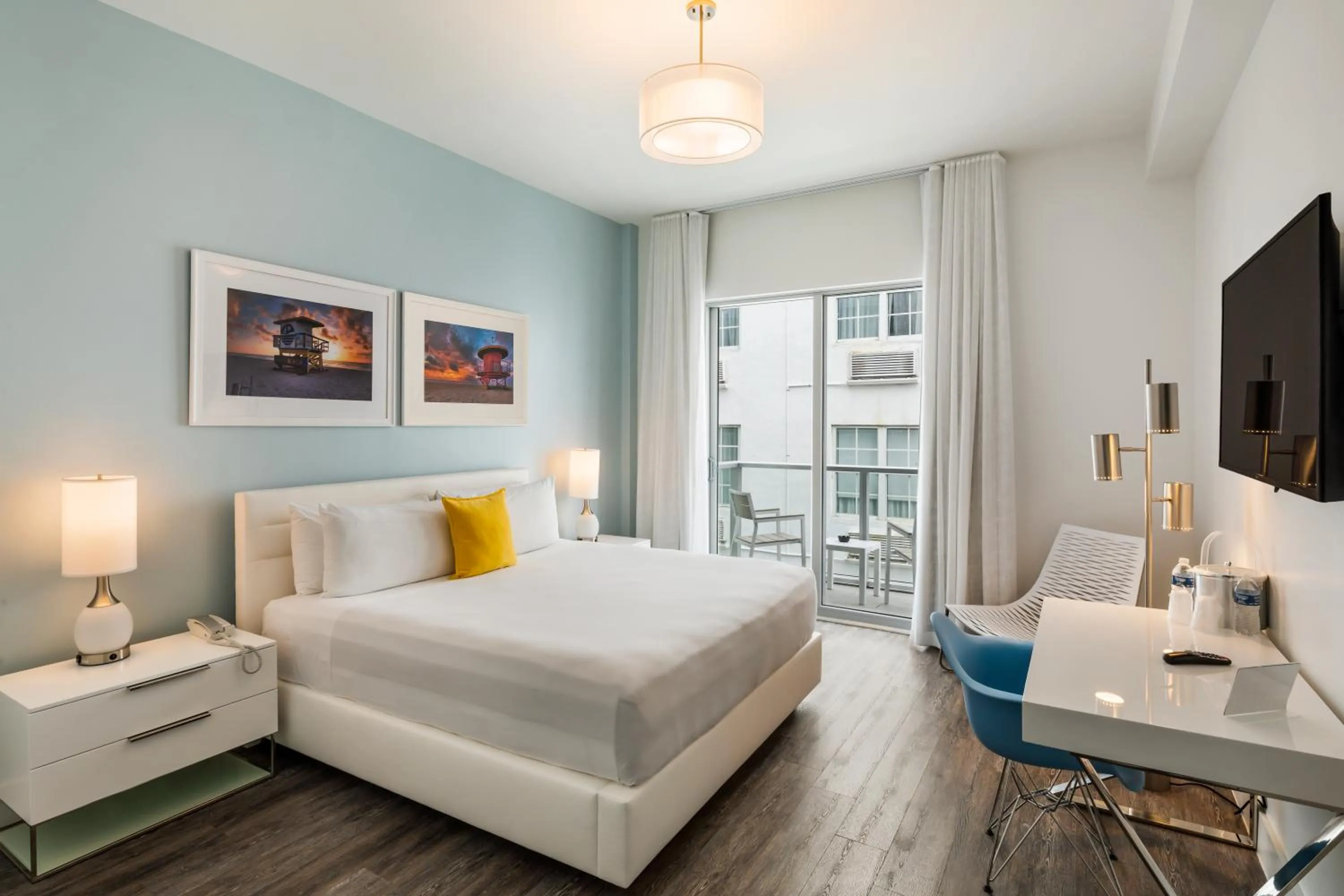 Deluxe Double Room with Balcony in President Hotel Villa