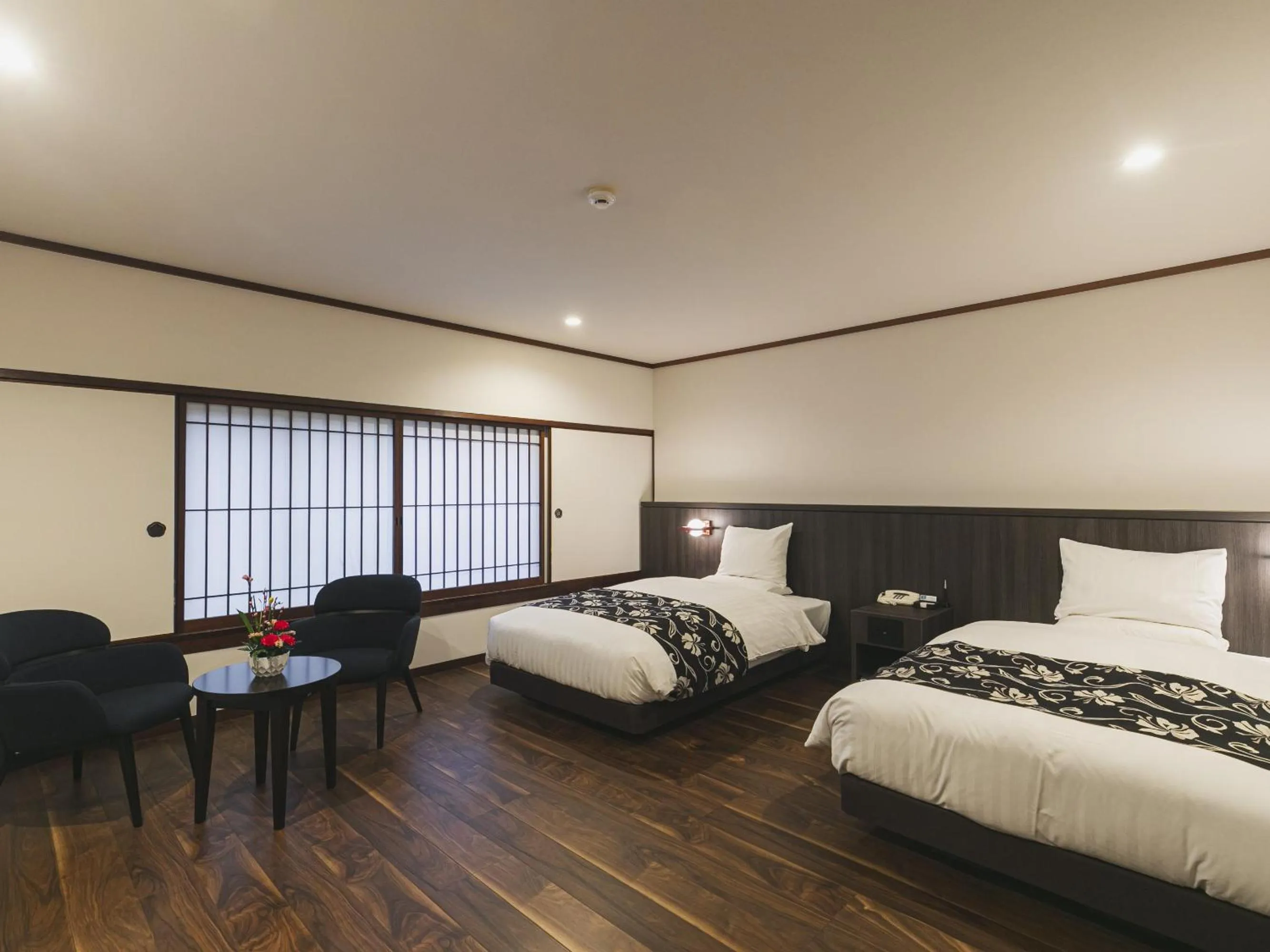 Superior Twin Room in Hamilton Ureshino