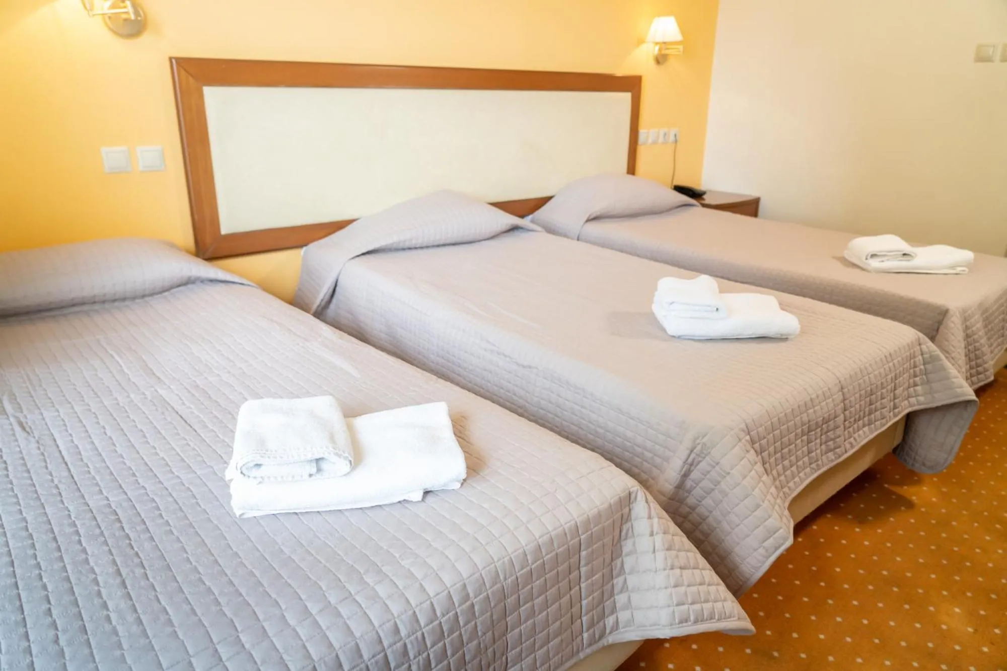 Triple Room with Sea View in Four Seasons Hotel