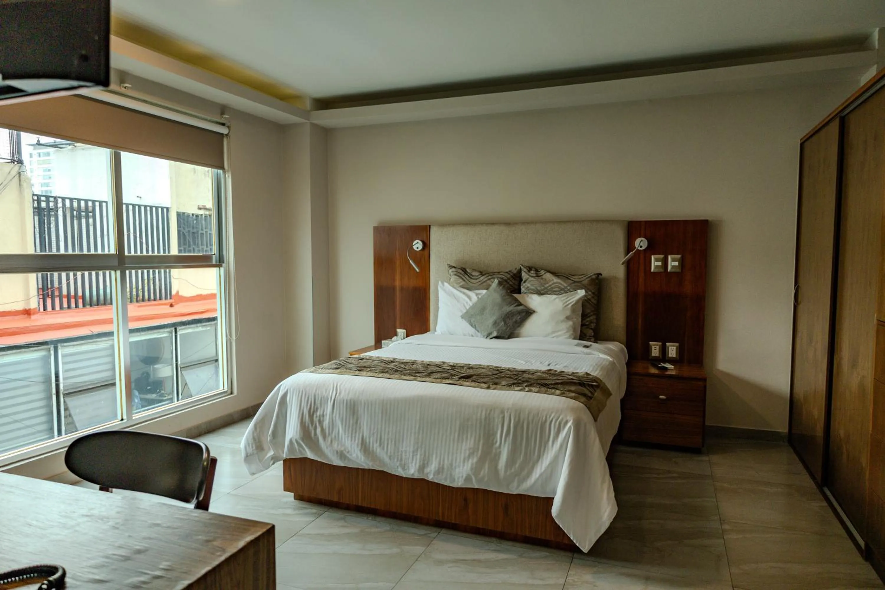 Executive Suite in JTowers