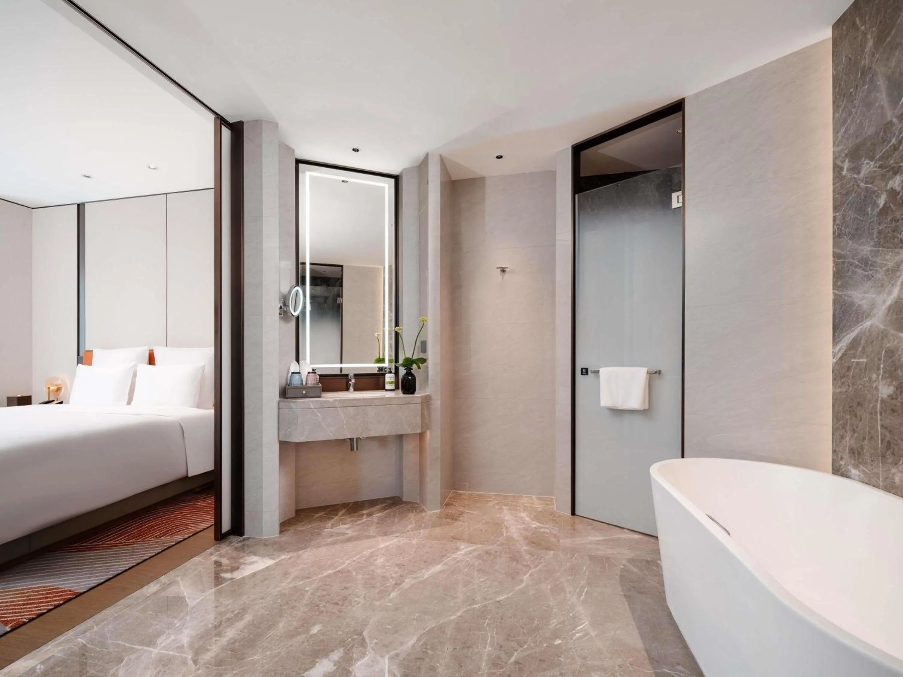 Exclusive King Suite in Pullman Chongqing Xiyue