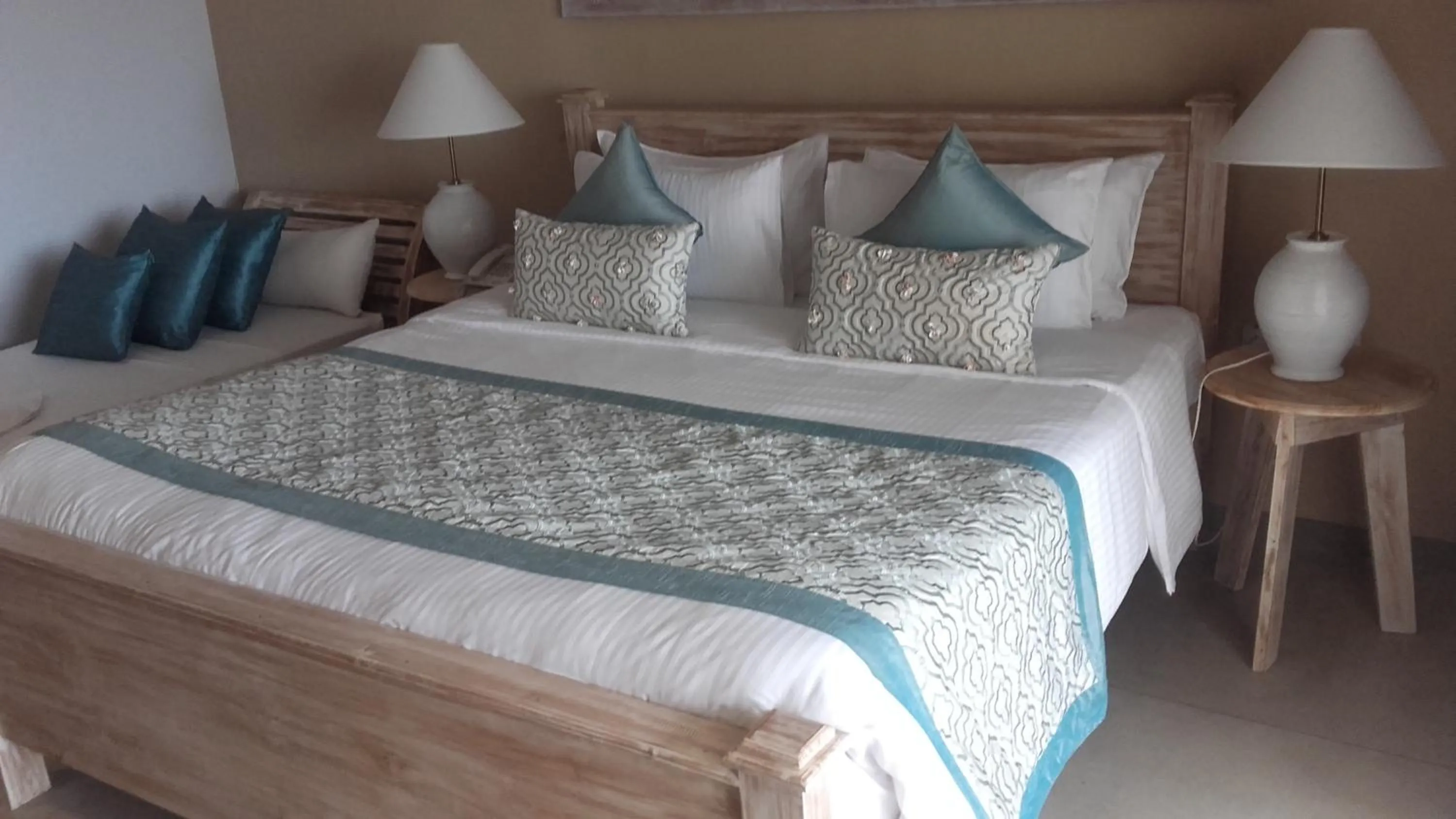 Deluxe Triple Room in The Beach Boutique