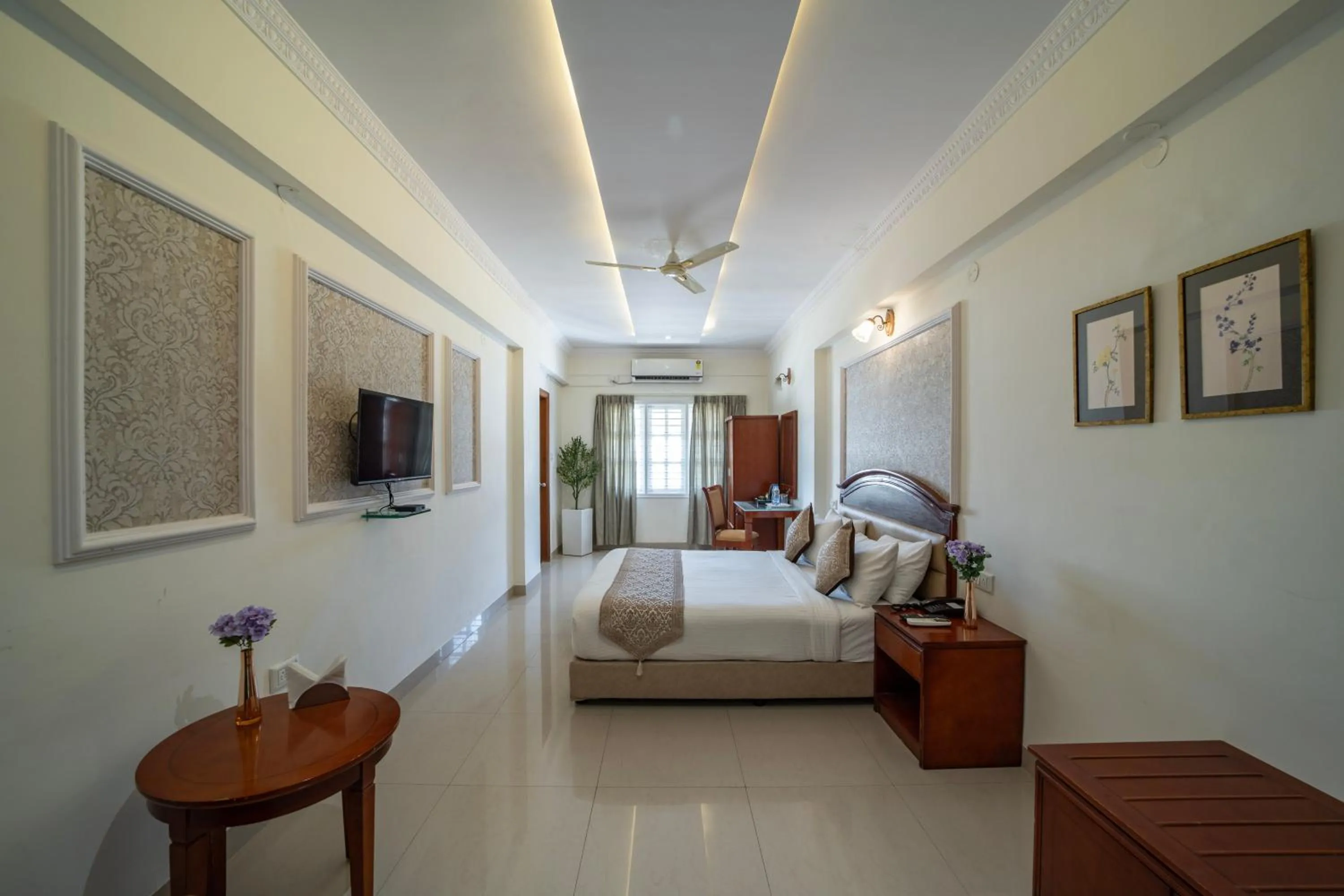 Superior Double Room in Hyde Park Orchards